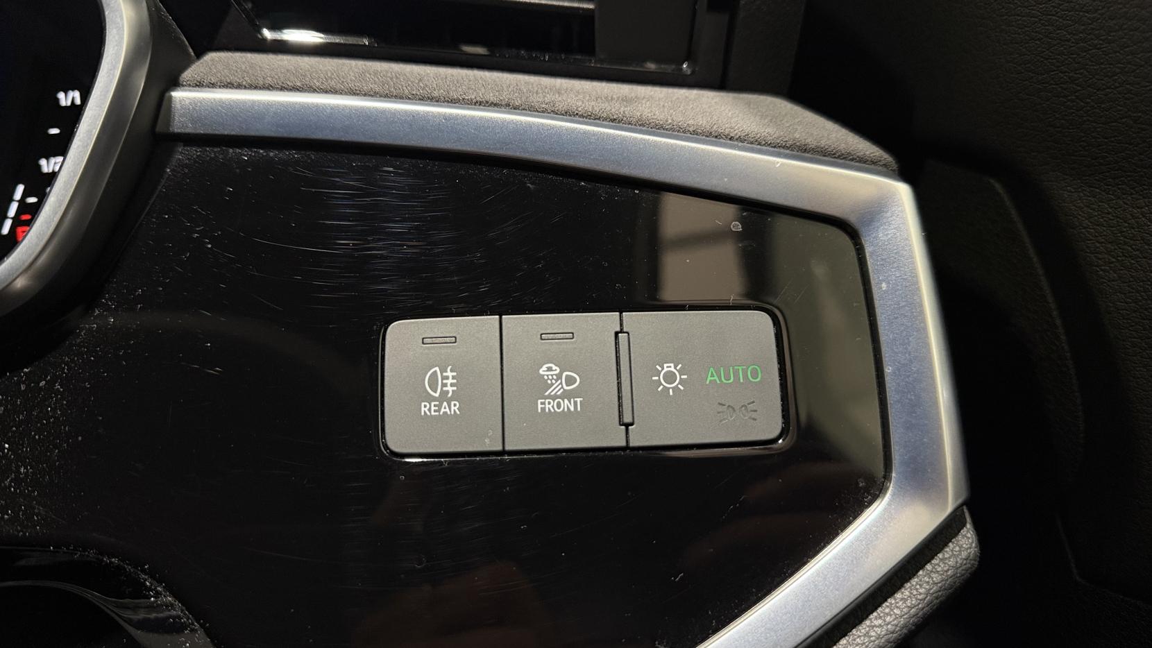 Audi RS Q3 2.5 TFSI Vorsprung Sportback 5dr Petrol S Tronic quattro Euro 6 (s/s) (400 ps)