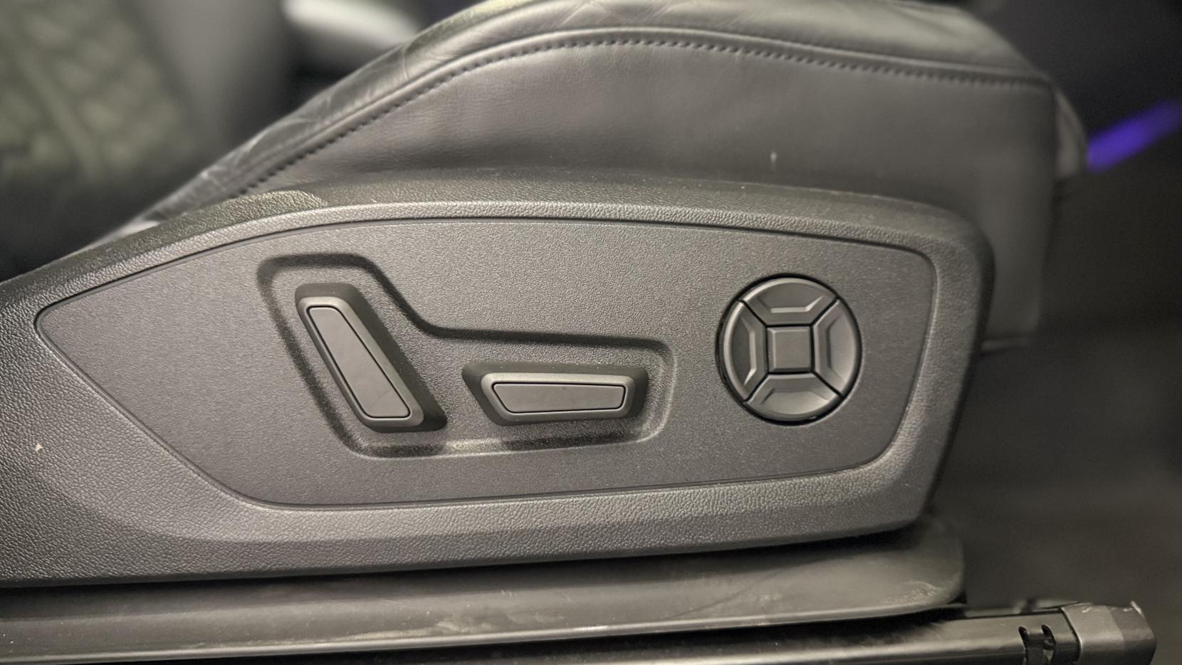 Audi RS Q3 2.5 TFSI Vorsprung Sportback 5dr Petrol S Tronic quattro Euro 6 (s/s) (400 ps)