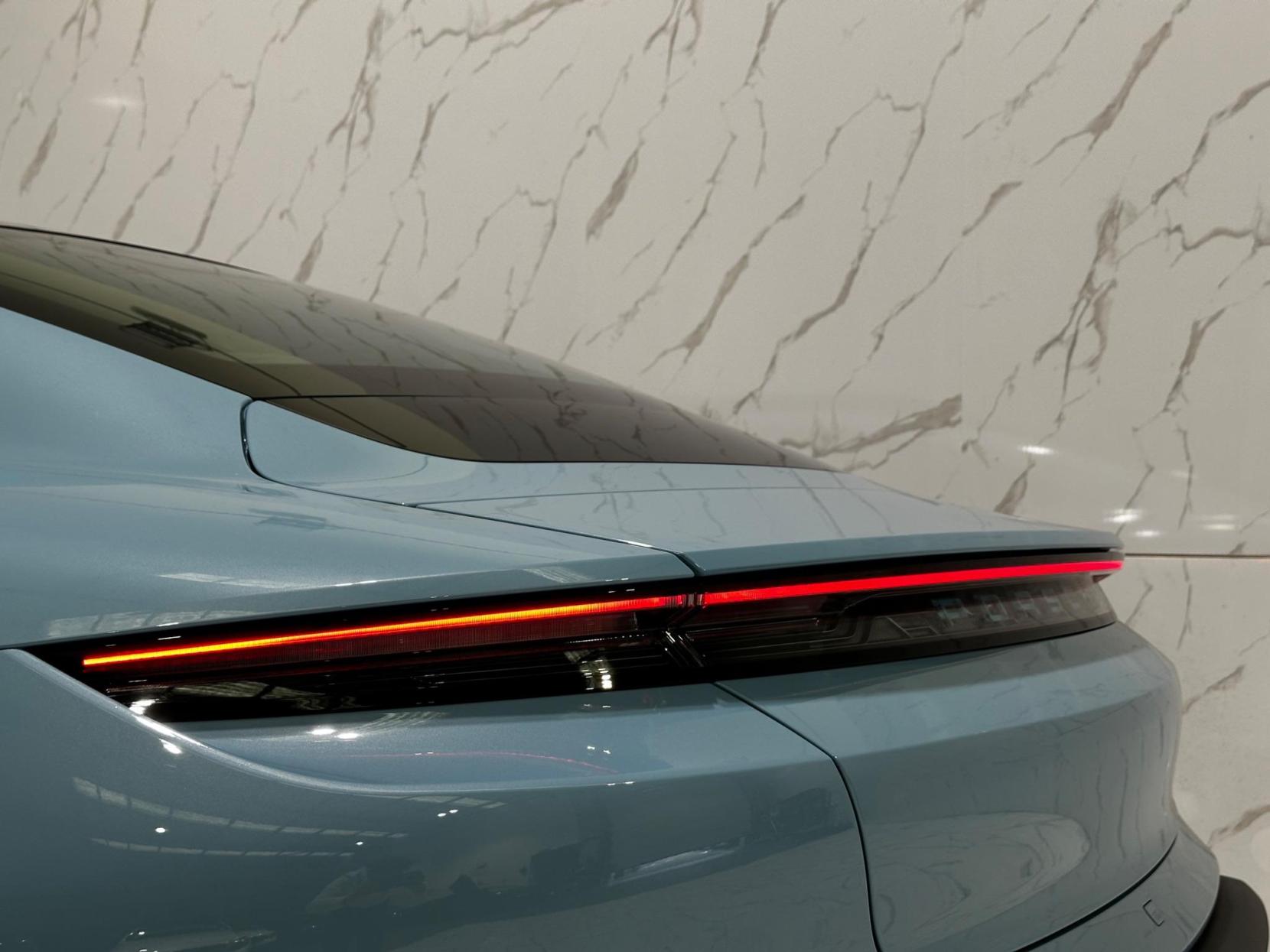 Porsche Taycan Performance 79.2kWh Auto RWD 4dr