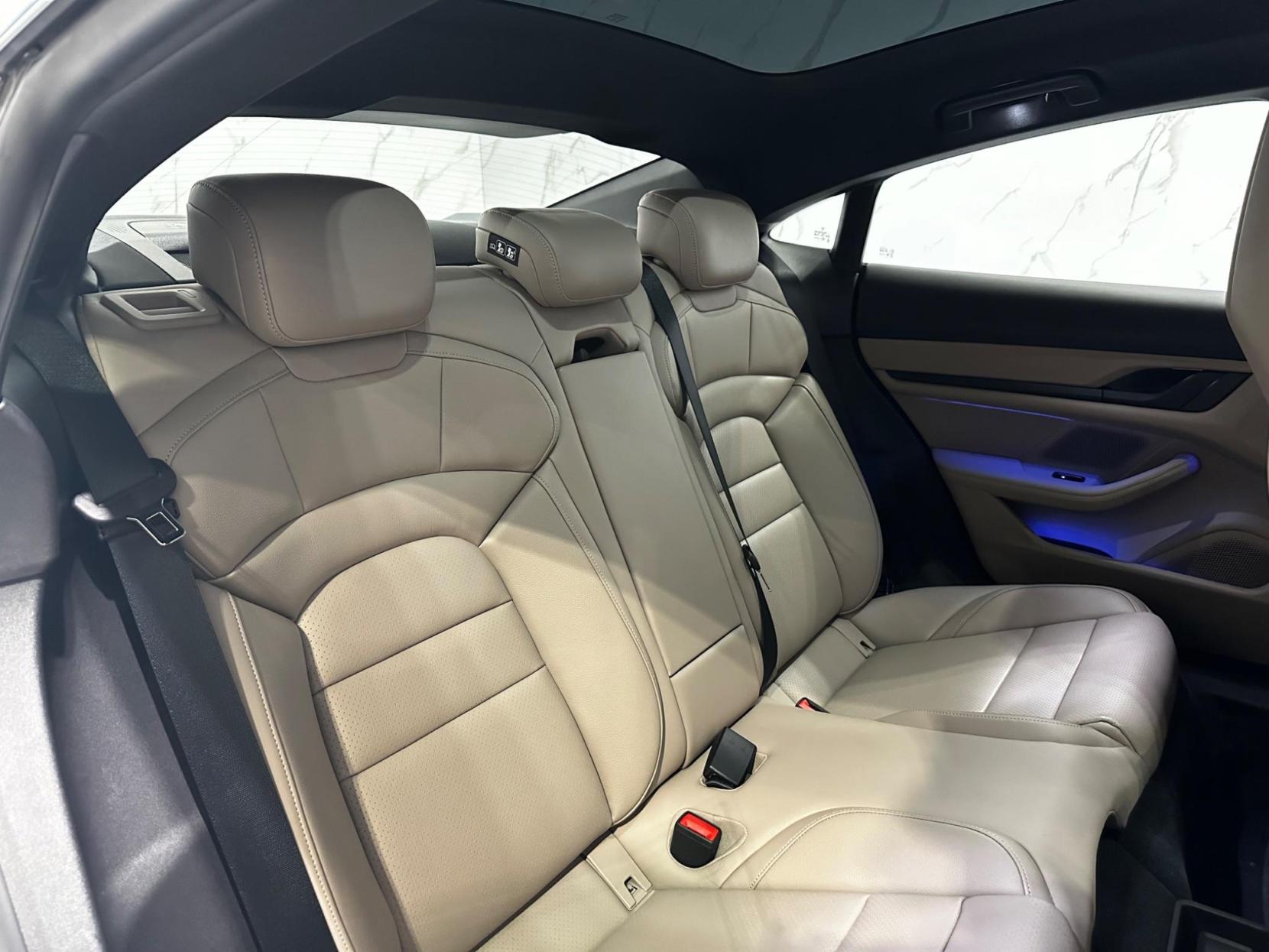 Porsche Taycan Performance 79.2kWh Auto RWD 4dr