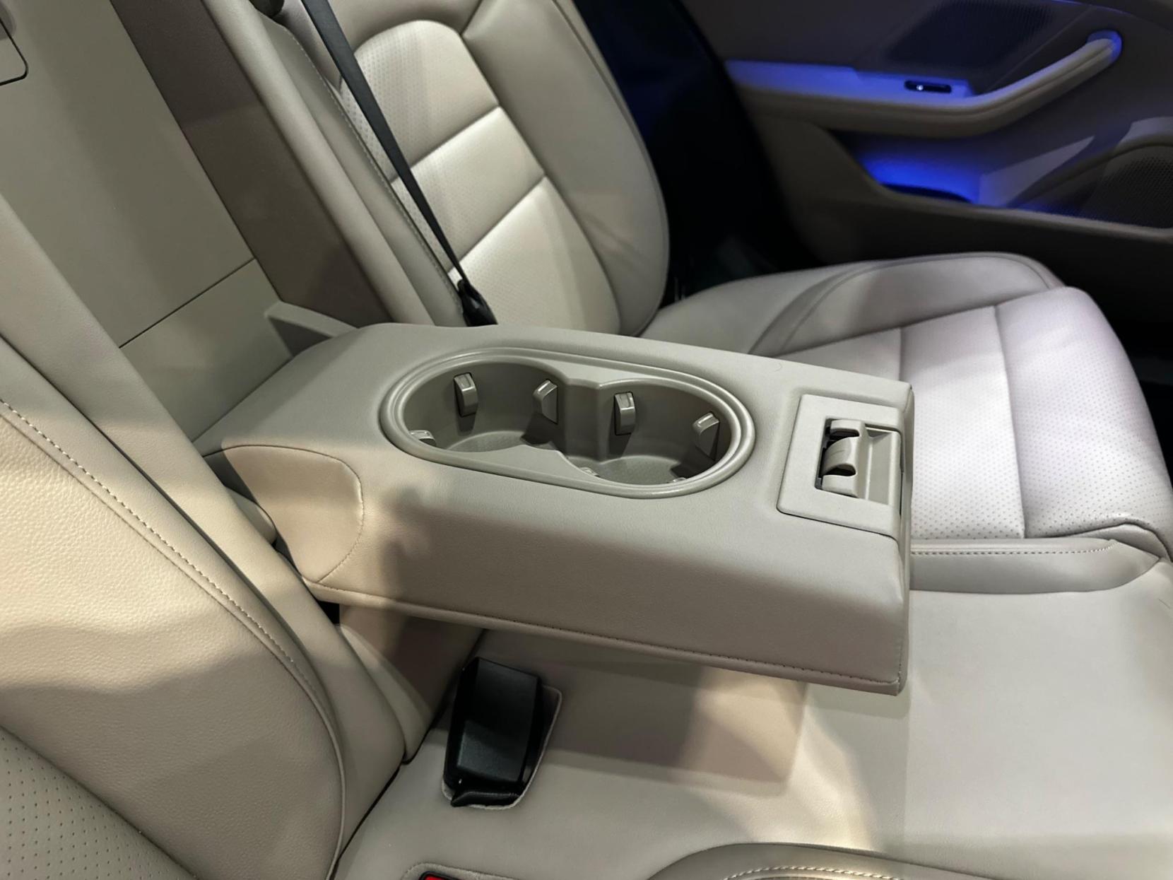 Porsche Taycan Performance 79.2kWh Auto RWD 4dr