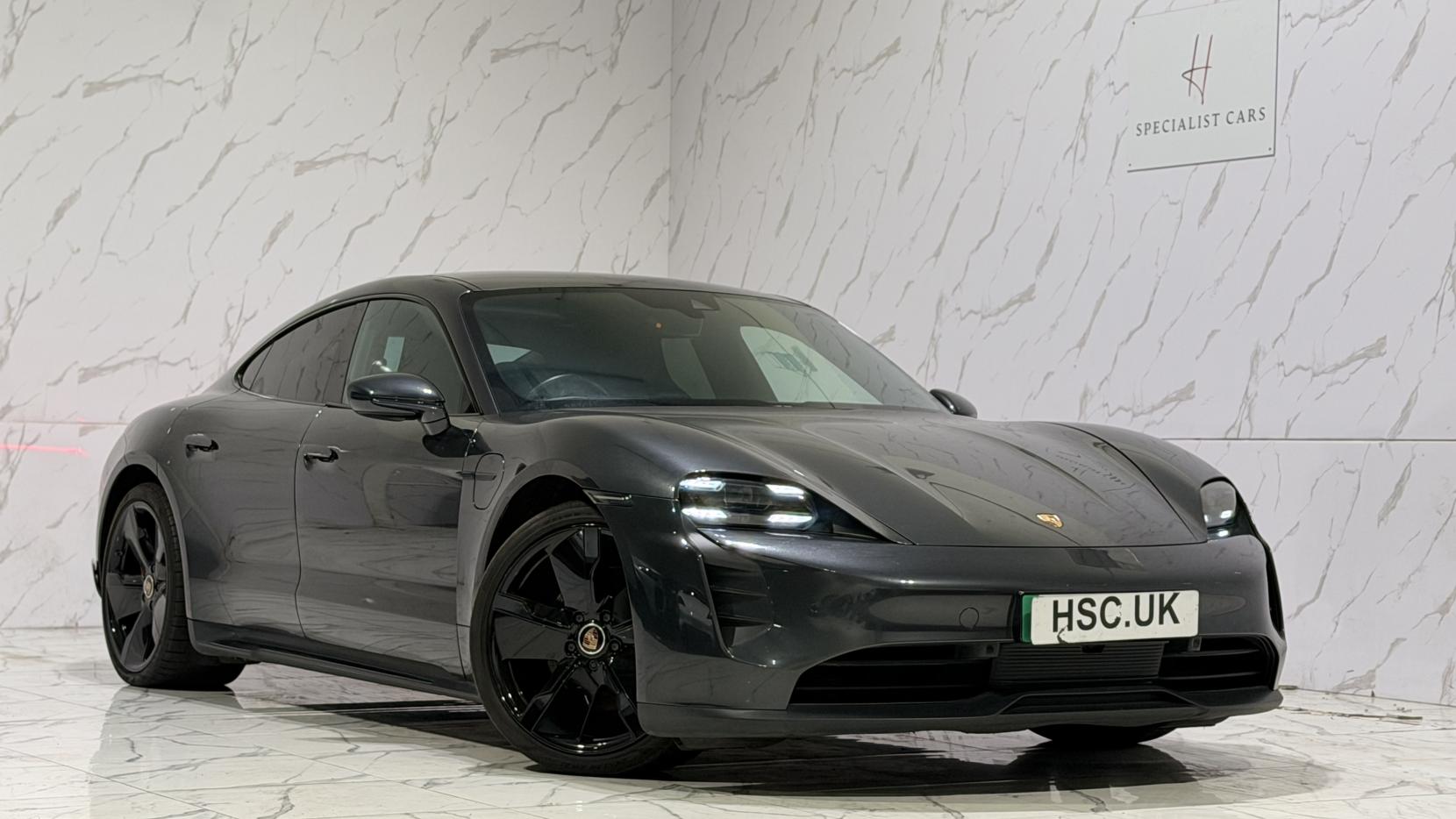 2021 PORSCHE TAYCAN