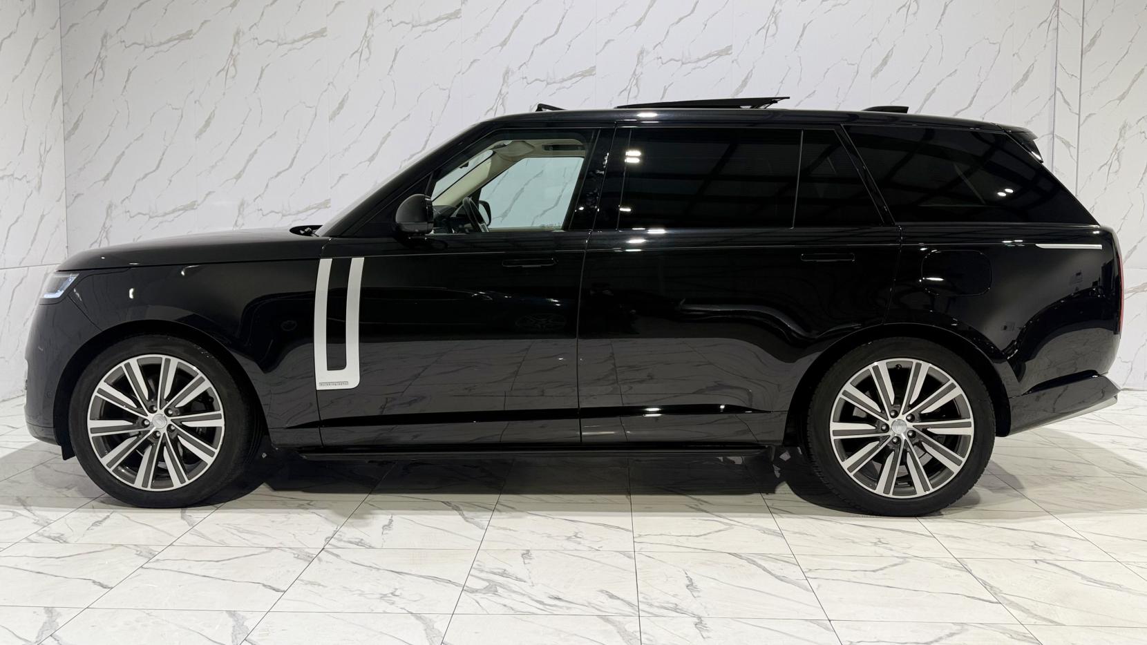 Land Rover Range Rover 3.0 P440e 38.2kWh Autobiography SUV 5dr Petrol Plug-in Hybrid Auto 4WD Euro 6 (s/s) (LWB) (440 ps)