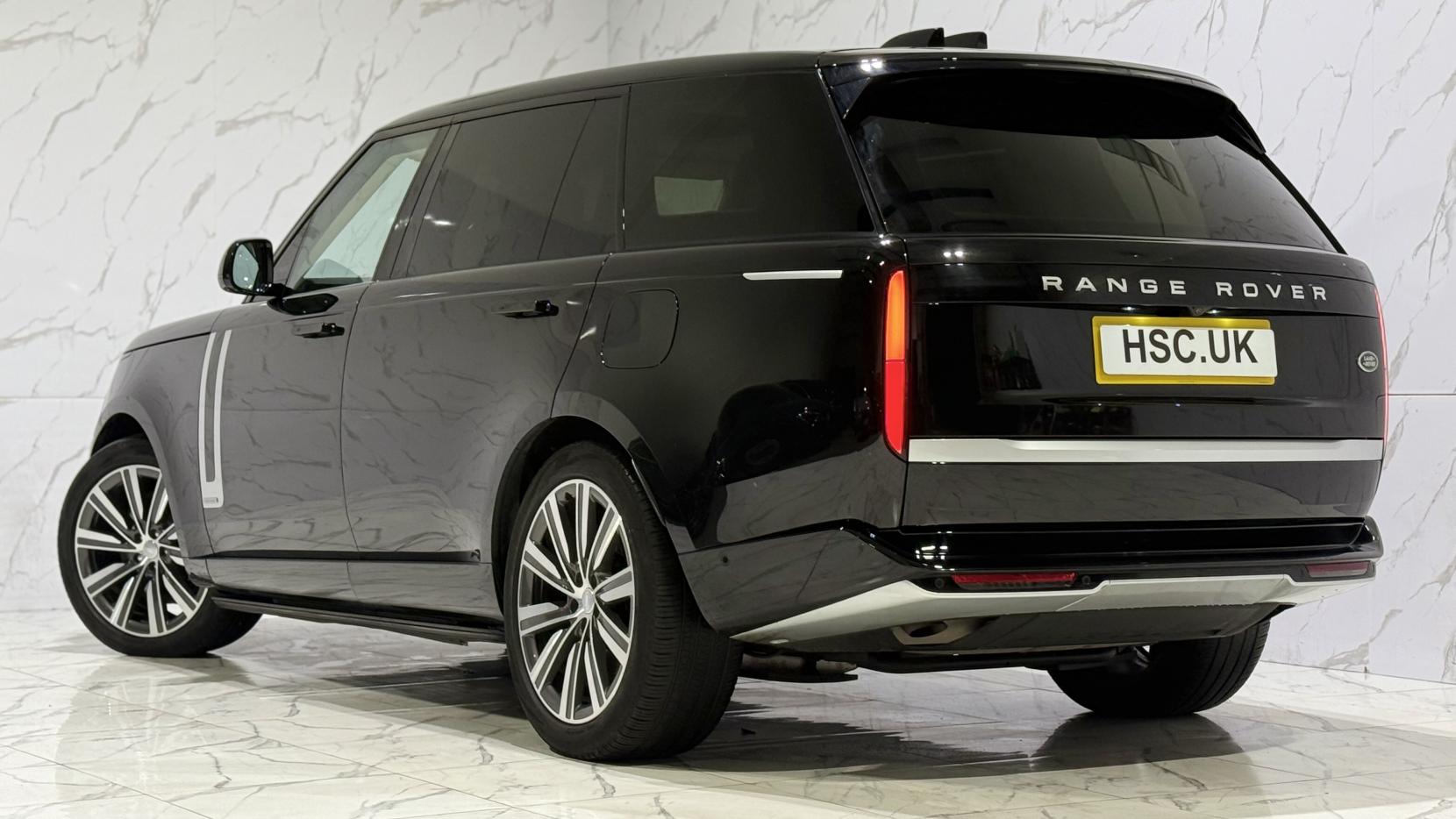 Land Rover Range Rover 3.0 P440e 38.2kWh Autobiography SUV 5dr Petrol Plug-in Hybrid Auto 4WD Euro 6 (s/s) (LWB) (440 ps)