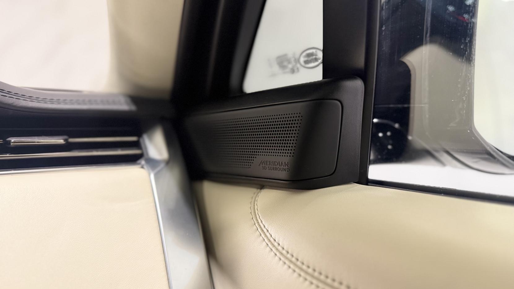 Land Rover Range Rover 3.0 P440e 38.2kWh Autobiography SUV 5dr Petrol Plug-in Hybrid Auto 4WD Euro 6 (s/s) (LWB) (440 ps)