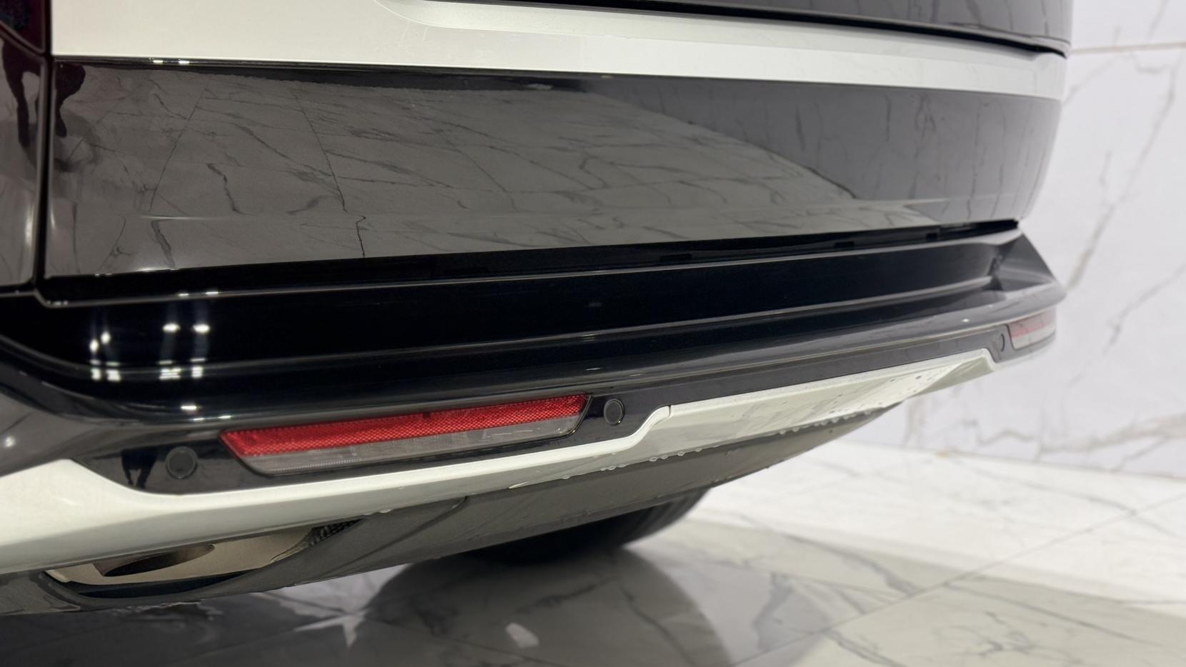 Land Rover Range Rover 3.0 P440e 38.2kWh Autobiography SUV 5dr Petrol Plug-in Hybrid Auto 4WD Euro 6 (s/s) (LWB) (440 ps)