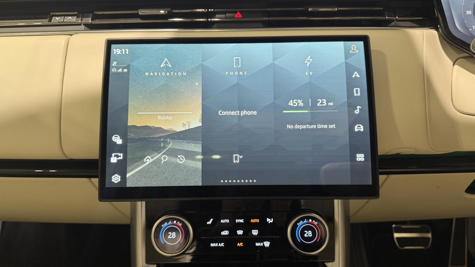 Land Rover Range Rover 3.0 P440e 38.2kWh Autobiography SUV 5dr Petrol Plug-in Hybrid Auto 4WD Euro 6 (s/s) (LWB) (440 ps)