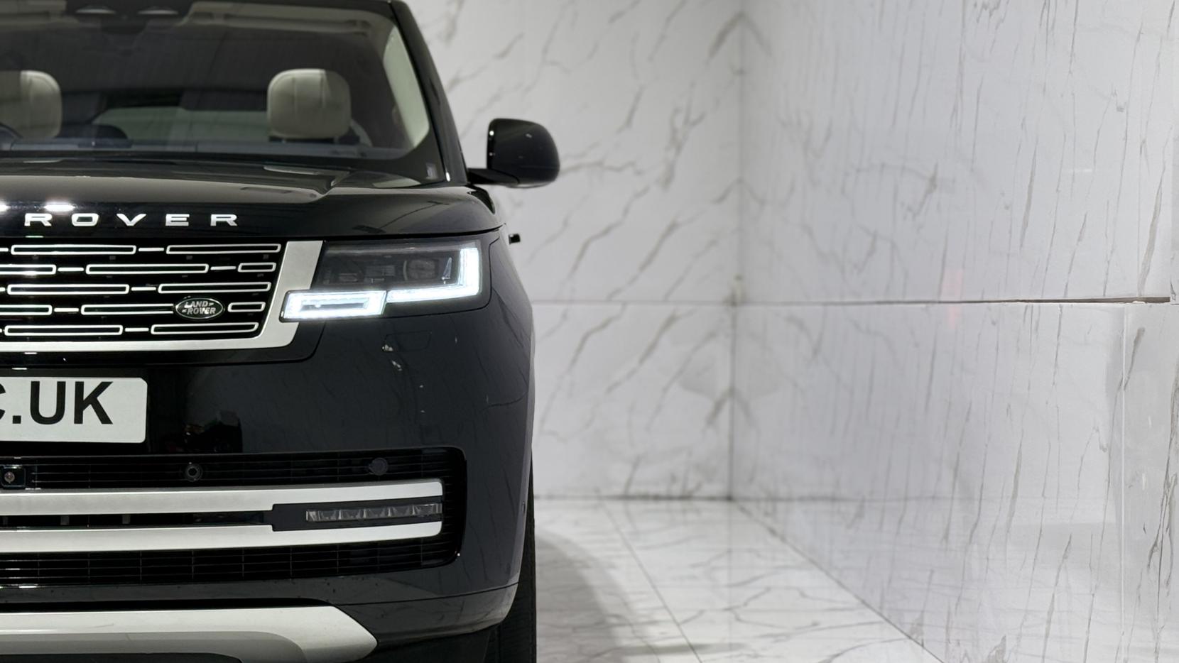 Land Rover Range Rover 3.0 P440e 38.2kWh Autobiography SUV 5dr Petrol Plug-in Hybrid Auto 4WD Euro 6 (s/s) (LWB) (440 ps)