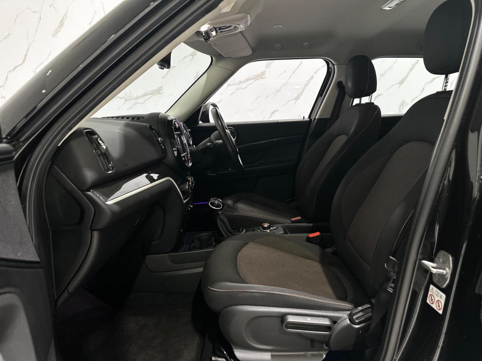 MINI Countryman 1.5 7.6kWh Cooper SE Auto ALL4 Euro 6 (s/s) 5dr
