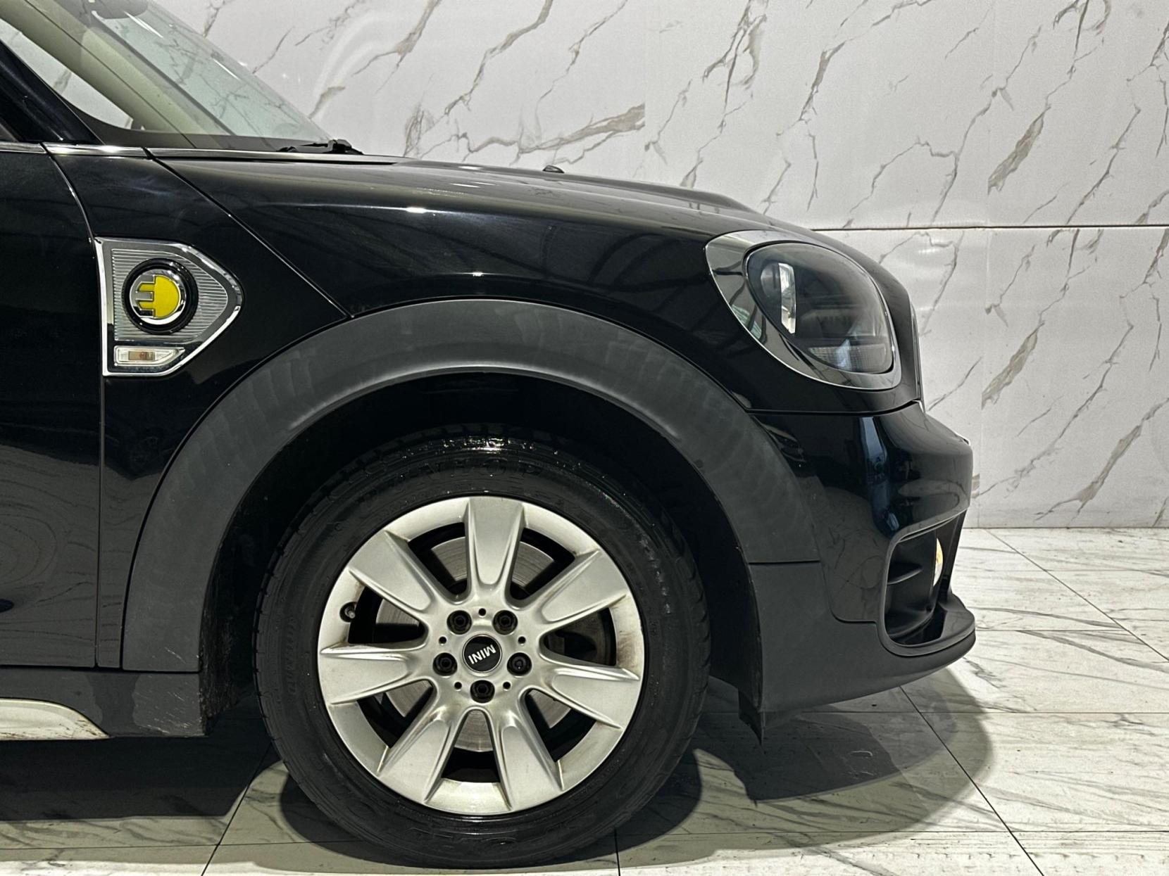 MINI Countryman 1.5 7.6kWh Cooper SE Auto ALL4 Euro 6 (s/s) 5dr