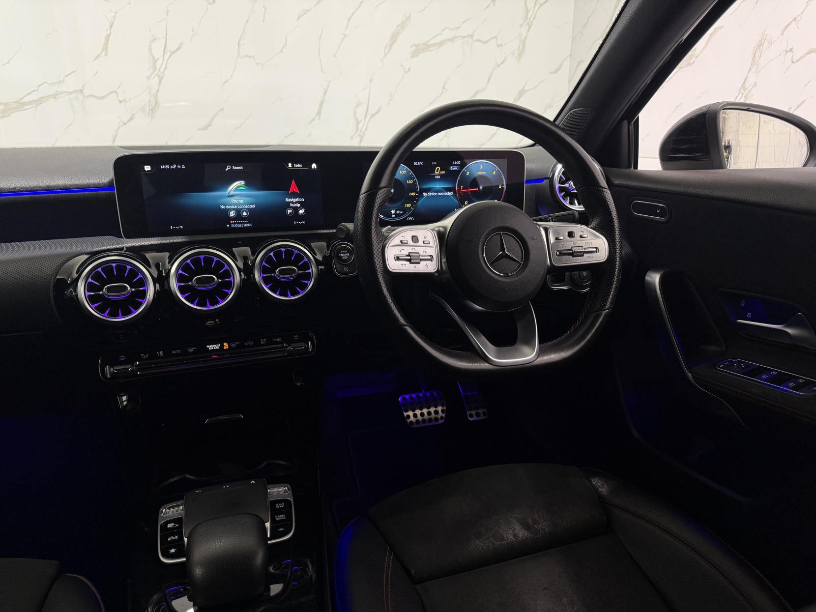 Mercedes-Benz A Class 1.5 A180d AMG Line (Premium) Hatchback 5dr Diesel 7G-DCT Euro 6 (s/s) (116 ps)