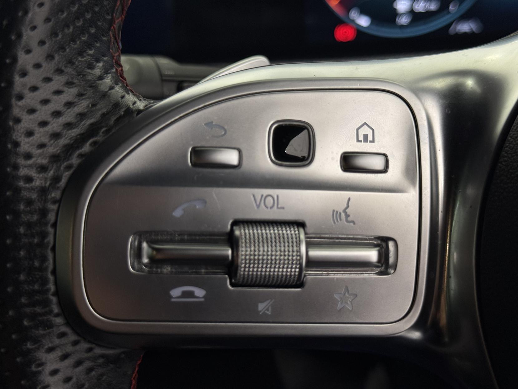Mercedes-Benz A Class 1.5 A180d AMG Line (Premium) Hatchback 5dr Diesel 7G-DCT Euro 6 (s/s) (116 ps)