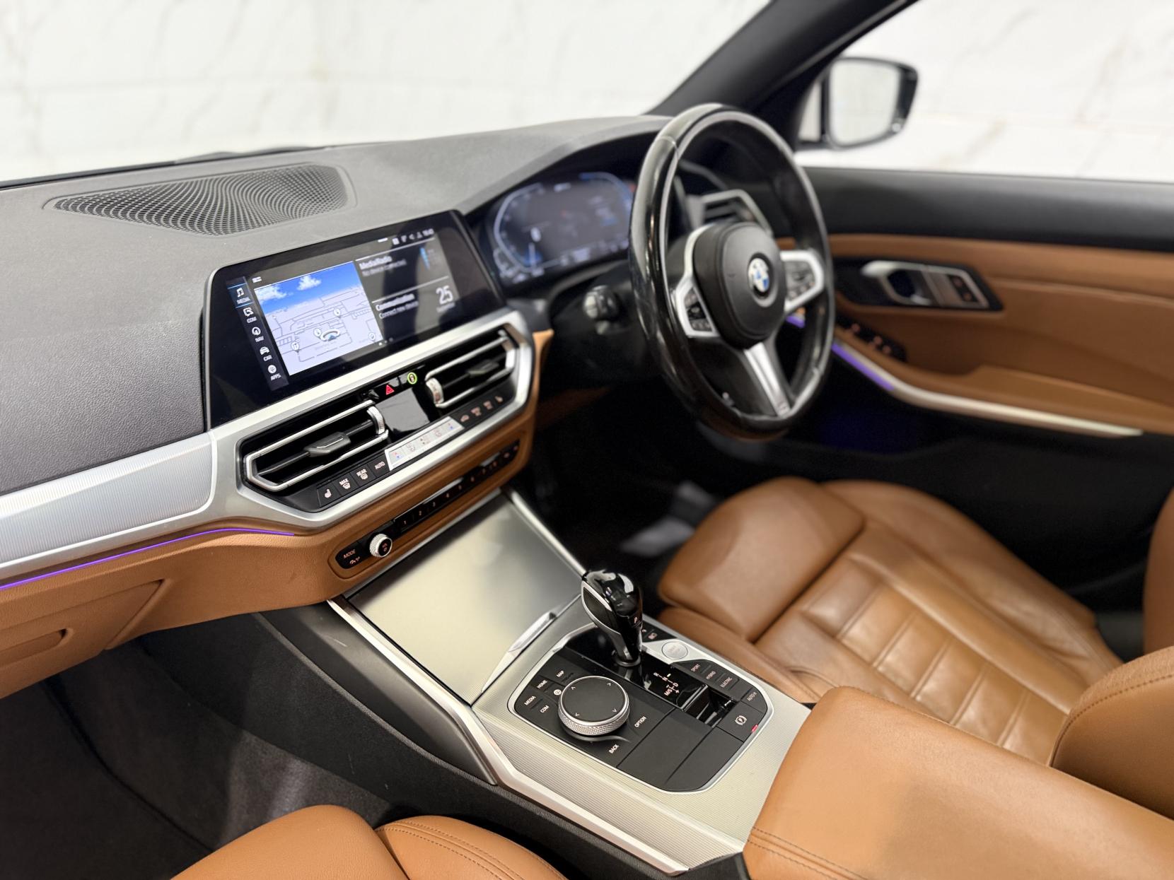 BMW 3 Series 2.0 330e 12kWh M Sport Saloon 4dr Petrol Plug-in Hybrid Auto Euro 6 (s/s) (292 ps)