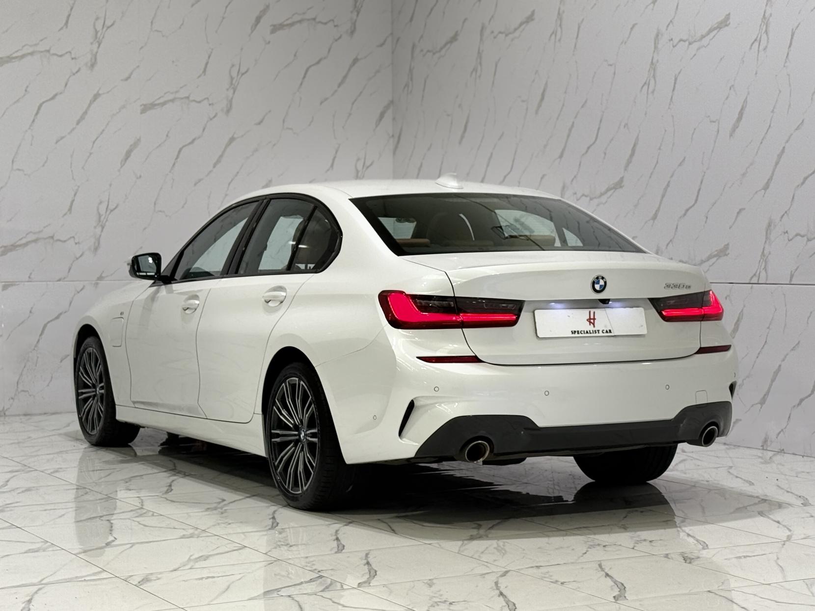 BMW 3 Series 2.0 330e 12kWh M Sport Saloon 4dr Petrol Plug-in Hybrid Auto Euro 6 (s/s) (292 ps)