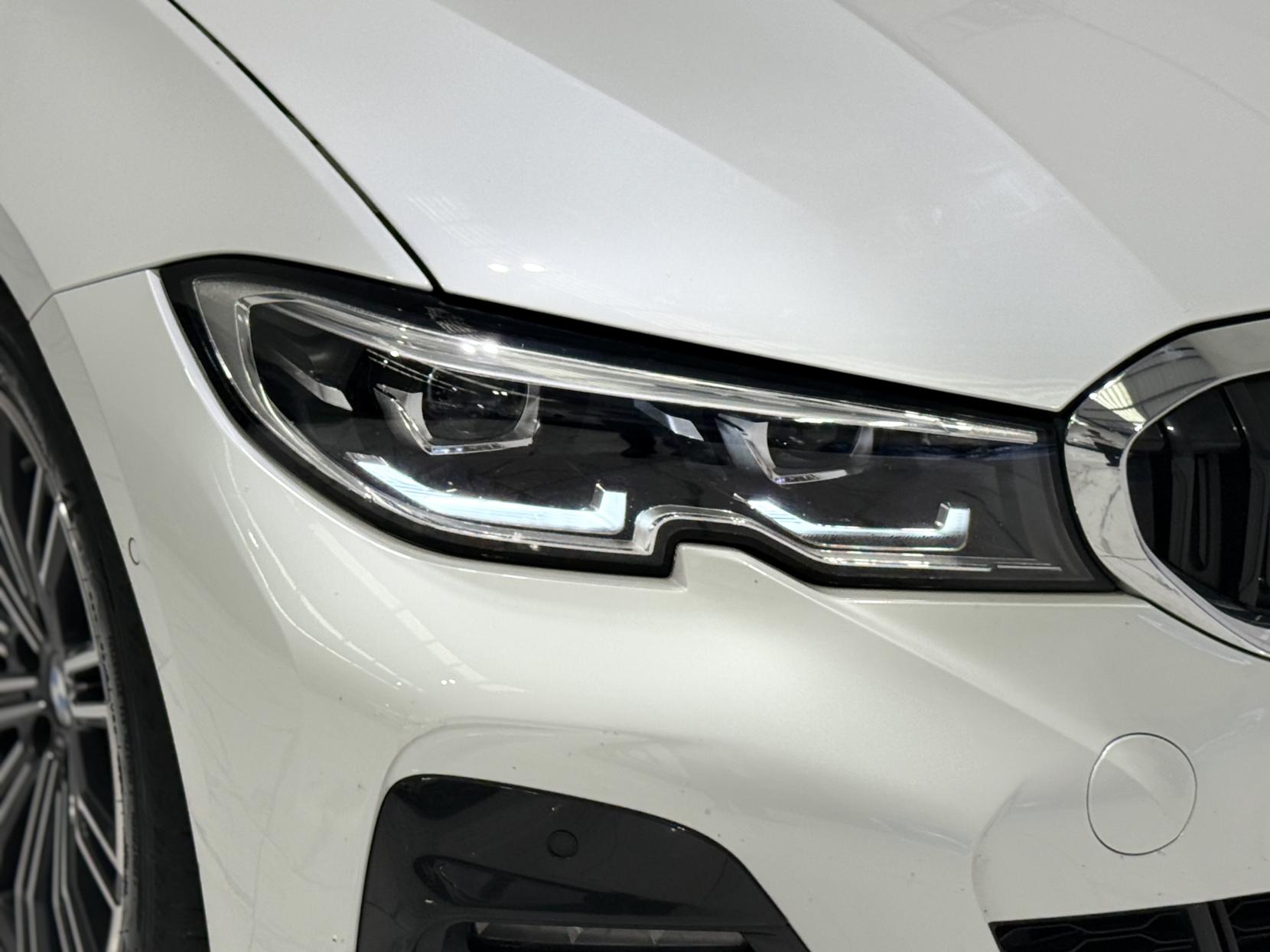 BMW 3 Series 2.0 330e 12kWh M Sport Saloon 4dr Petrol Plug-in Hybrid Auto Euro 6 (s/s) (292 ps)