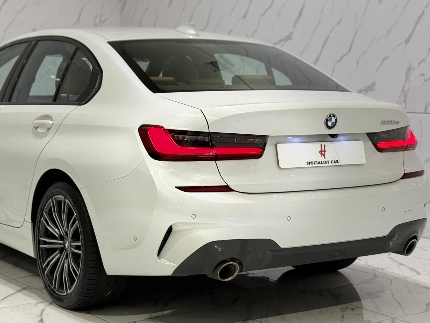 BMW 3 Series 2.0 330e 12kWh M Sport Saloon 4dr Petrol Plug-in Hybrid Auto Euro 6 (s/s) (292 ps)