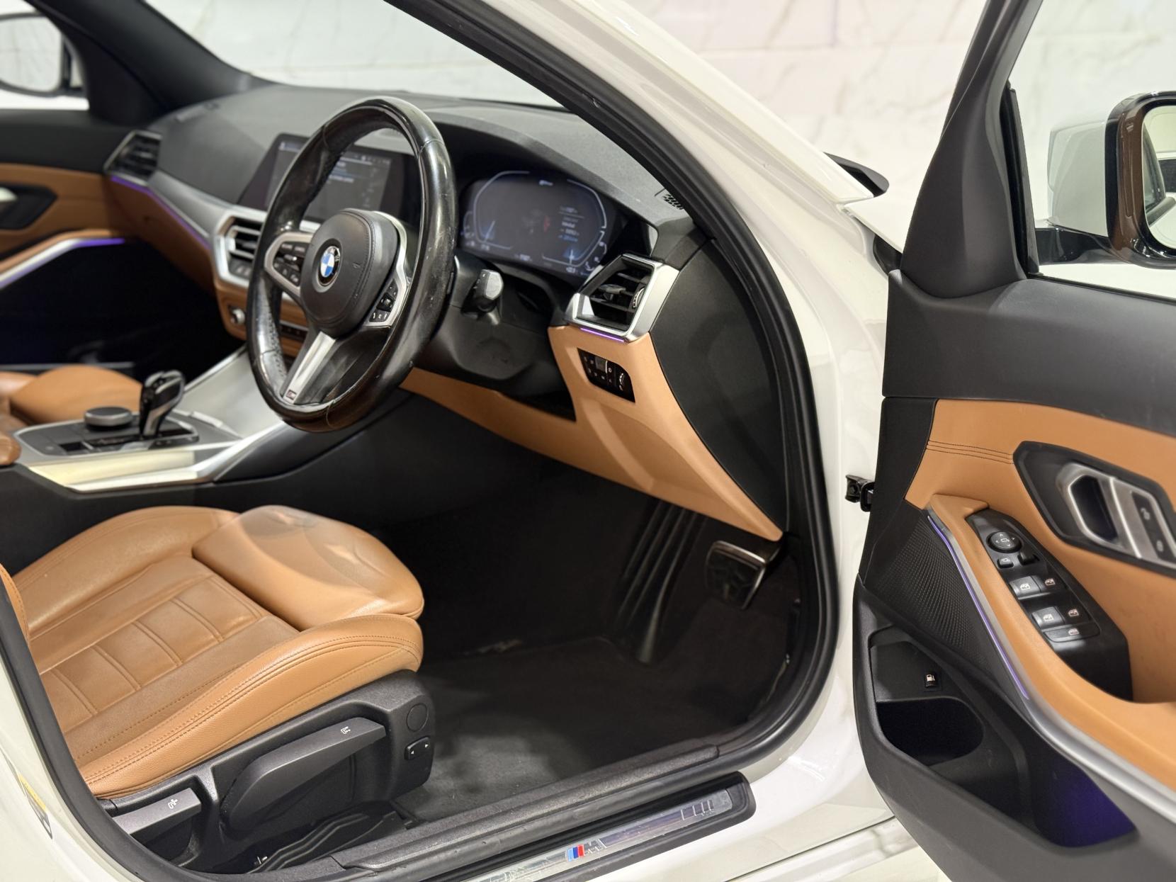 BMW 3 Series 2.0 330e 12kWh M Sport Saloon 4dr Petrol Plug-in Hybrid Auto Euro 6 (s/s) (292 ps)