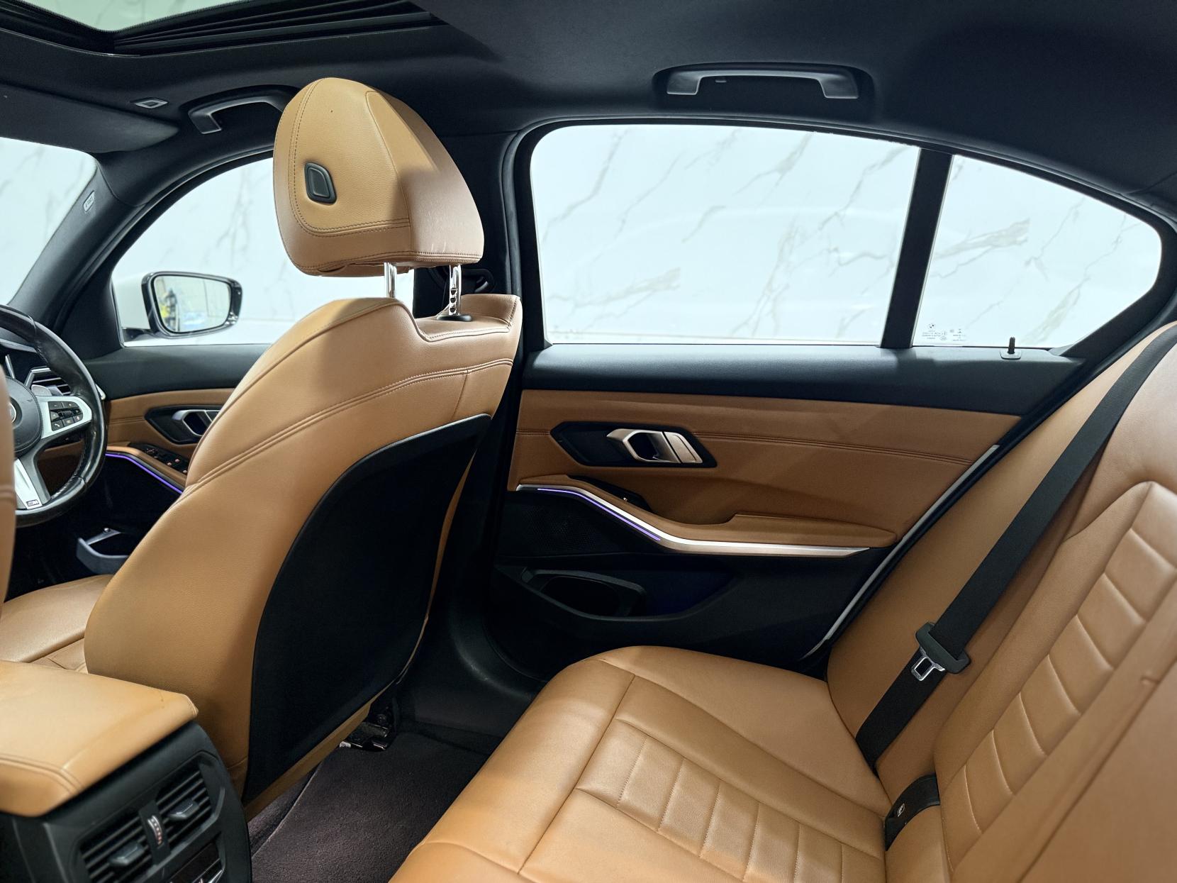 BMW 3 Series 2.0 330e 12kWh M Sport Saloon 4dr Petrol Plug-in Hybrid Auto Euro 6 (s/s) (292 ps)