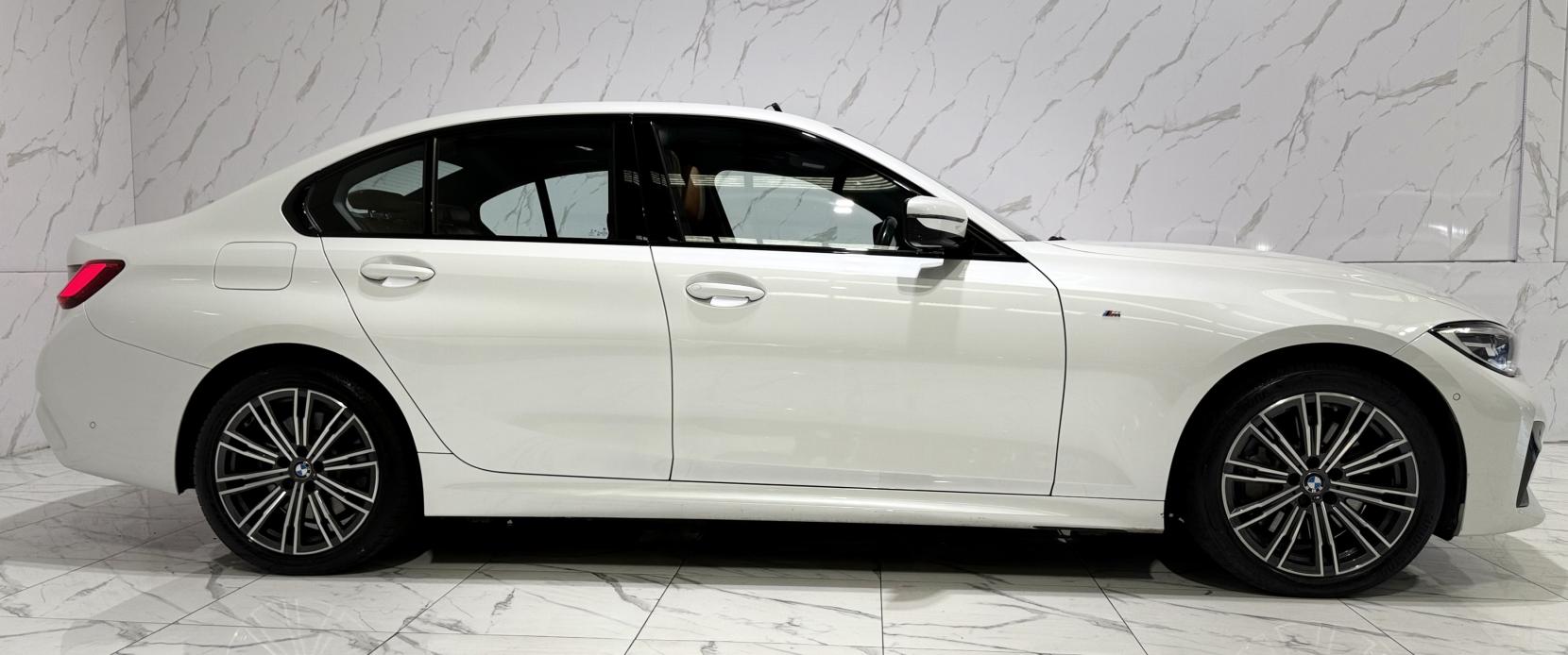 BMW 3 Series 2.0 330e 12kWh M Sport Saloon 4dr Petrol Plug-in Hybrid Auto Euro 6 (s/s) (292 ps)