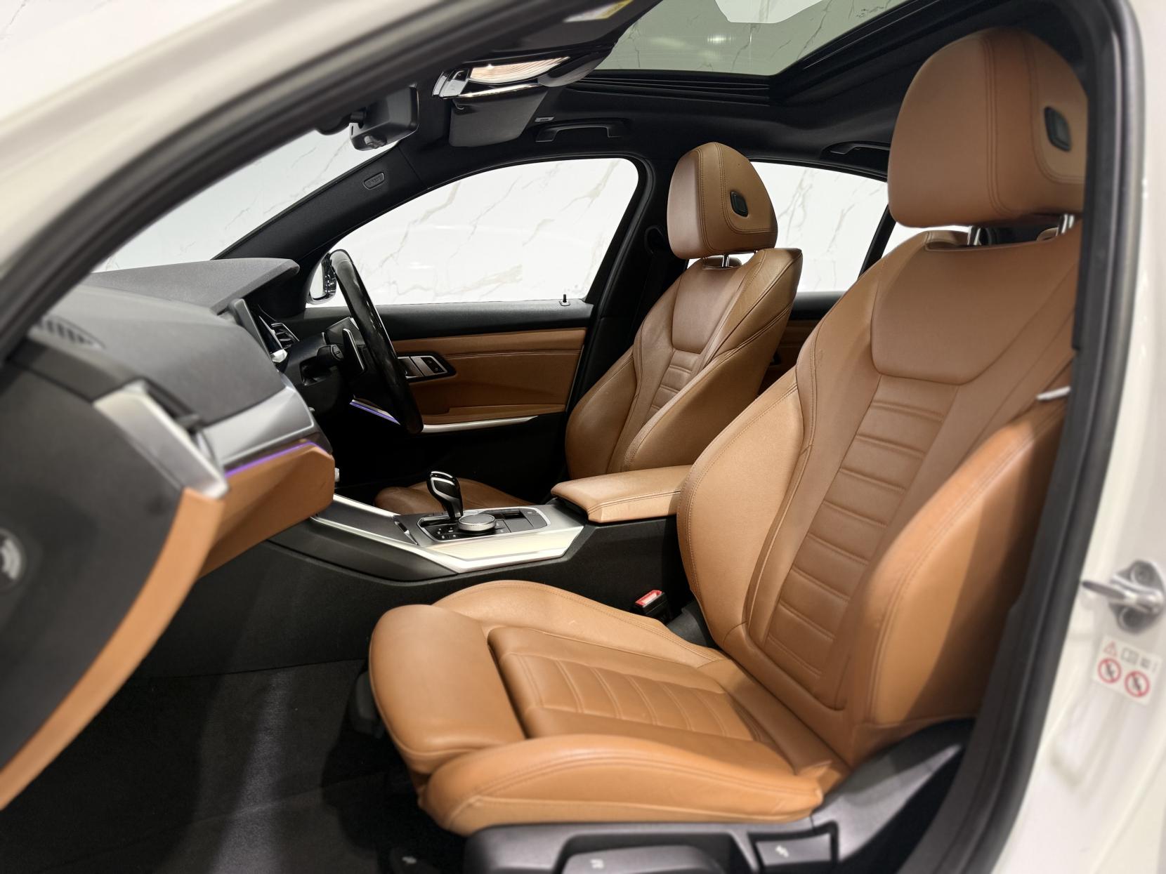 BMW 3 Series 2.0 330e 12kWh M Sport Saloon 4dr Petrol Plug-in Hybrid Auto Euro 6 (s/s) (292 ps)