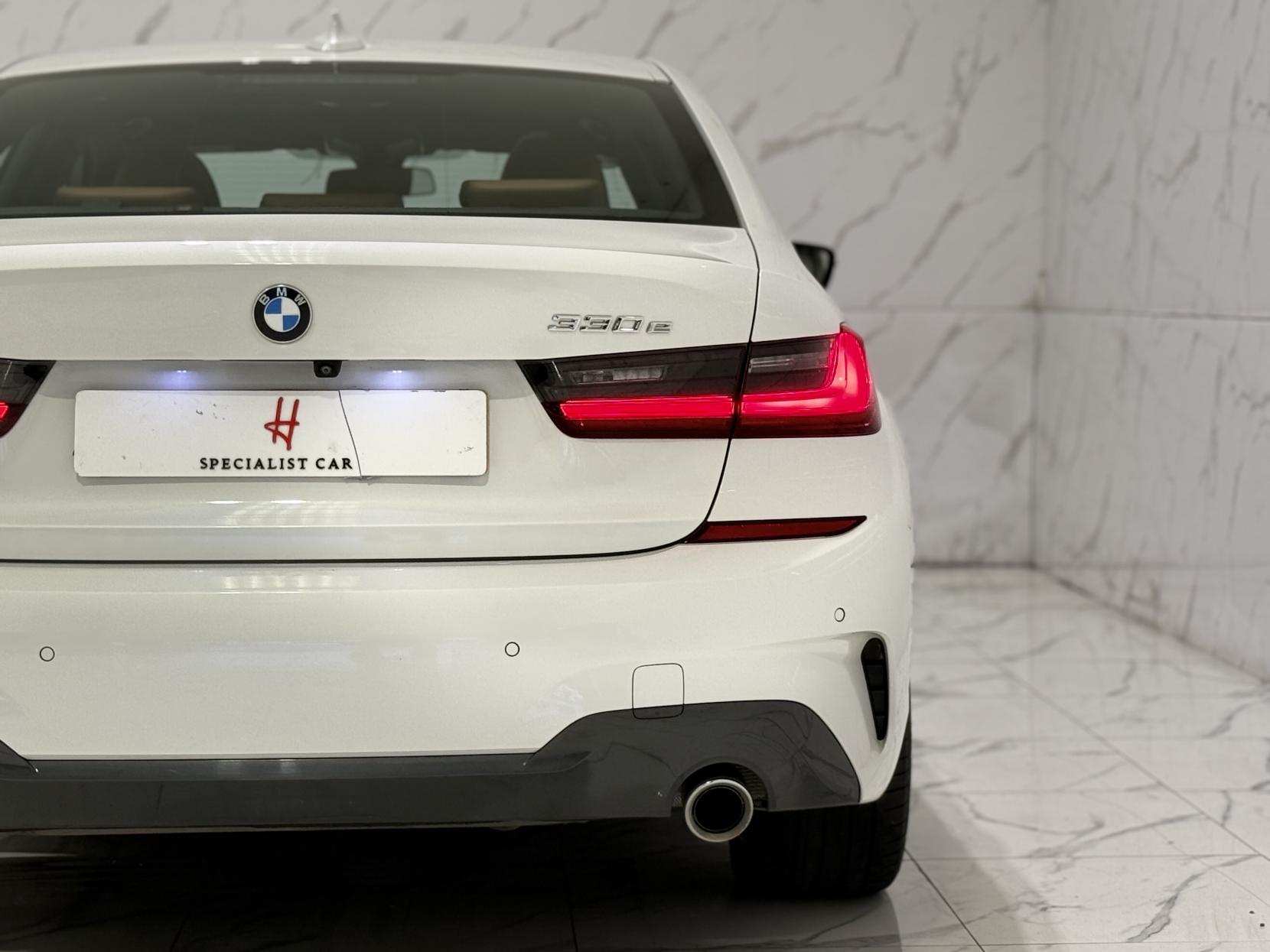 BMW 3 Series 2.0 330e 12kWh M Sport Saloon 4dr Petrol Plug-in Hybrid Auto Euro 6 (s/s) (292 ps)