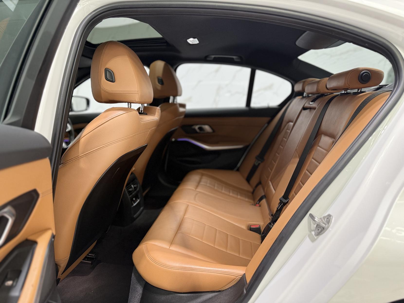 BMW 3 Series 2.0 330e 12kWh M Sport Saloon 4dr Petrol Plug-in Hybrid Auto Euro 6 (s/s) (292 ps)