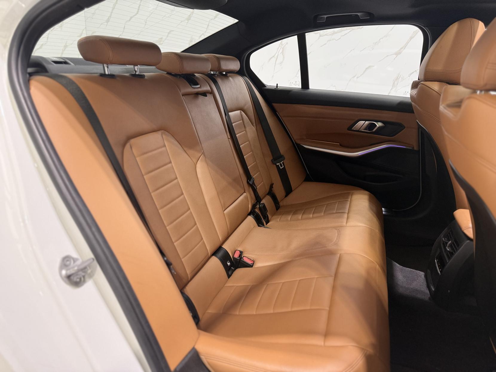 BMW 3 Series 2.0 330e 12kWh M Sport Saloon 4dr Petrol Plug-in Hybrid Auto Euro 6 (s/s) (292 ps)