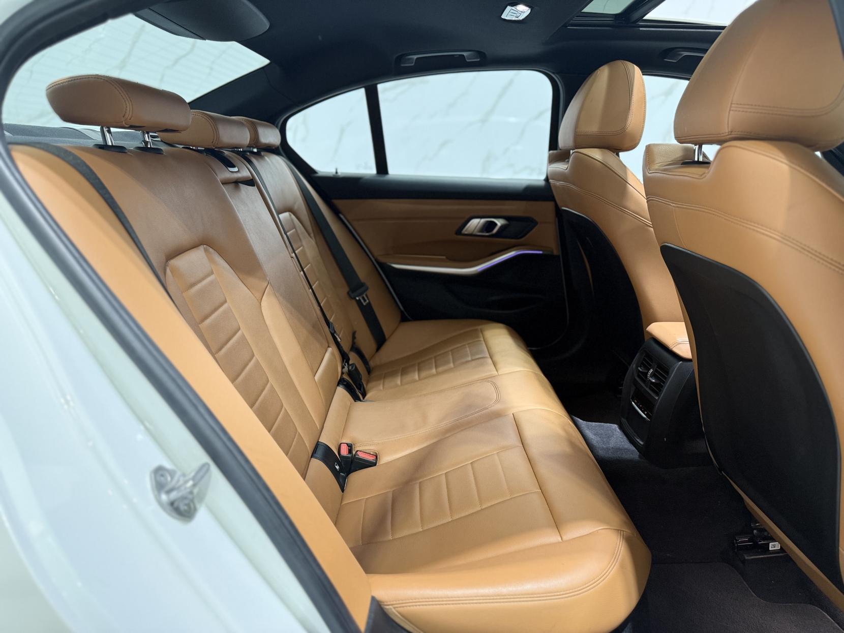 BMW 3 Series 2.0 330e 12kWh M Sport Saloon 4dr Petrol Plug-in Hybrid Auto Euro 6 (s/s) (292 ps)