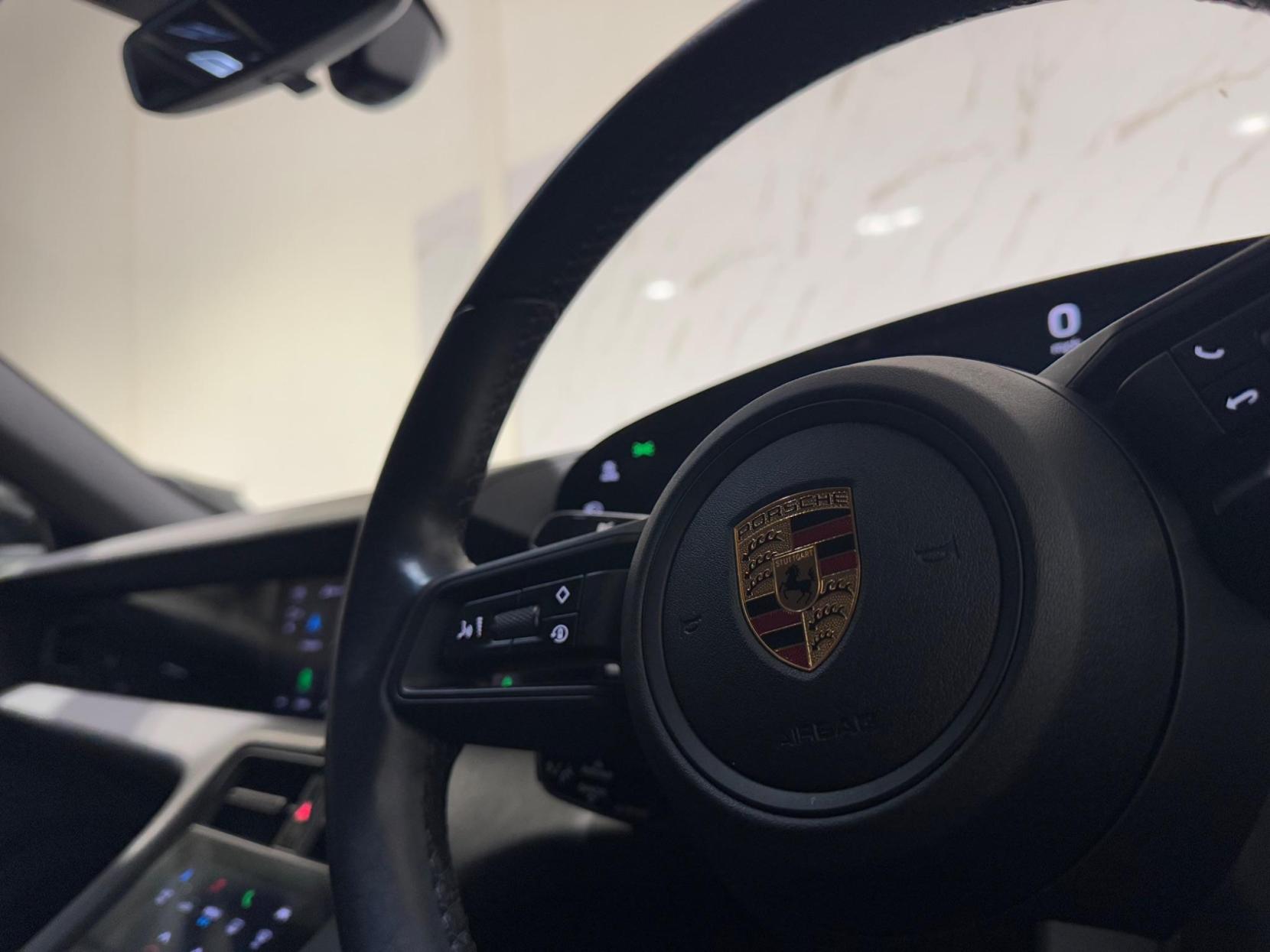 Porsche Taycan Performance 79.2kWh Auto RWD 4dr (11kW Charger)