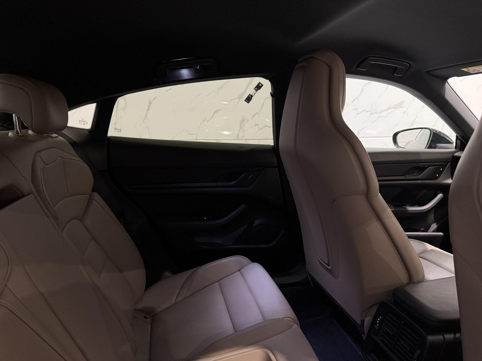 Porsche Taycan Performance 79.2kWh Auto RWD 4dr (11kW Charger)