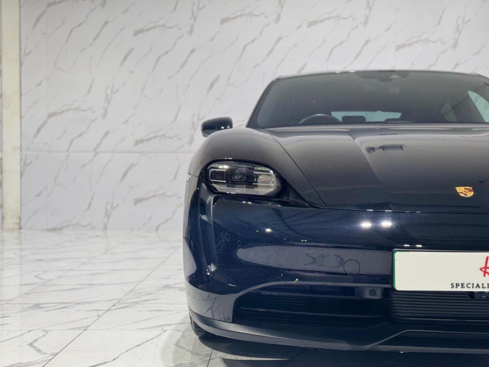 Porsche Taycan Performance 79.2kWh Auto RWD 4dr (11kW Charger)