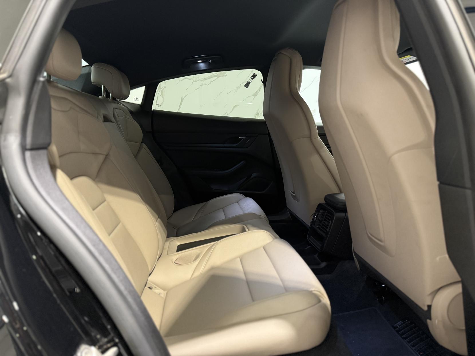 Porsche Taycan Performance 79.2kWh Auto RWD 4dr (11kW Charger)