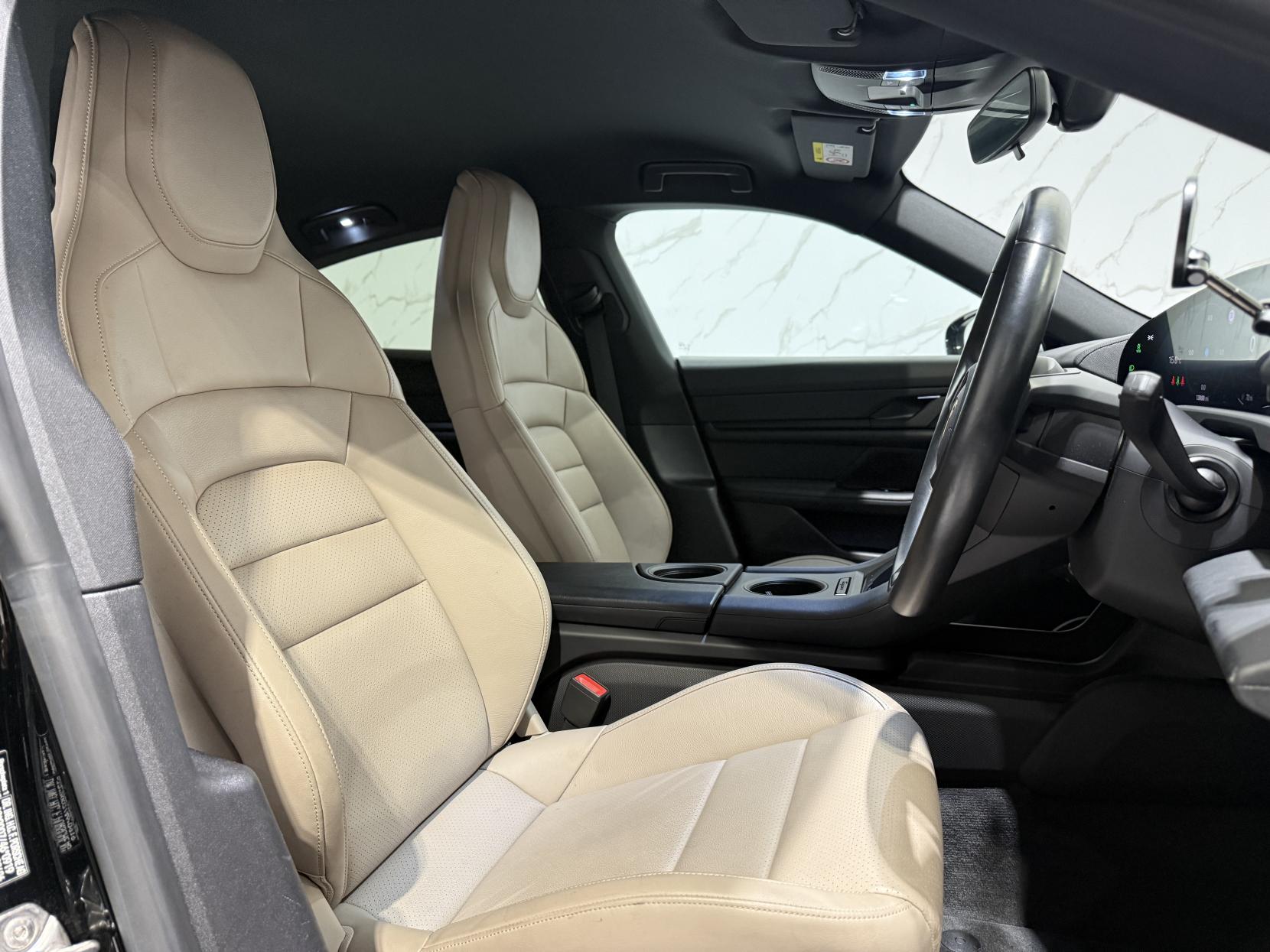 Porsche Taycan Performance 79.2kWh Auto RWD 4dr (11kW Charger)