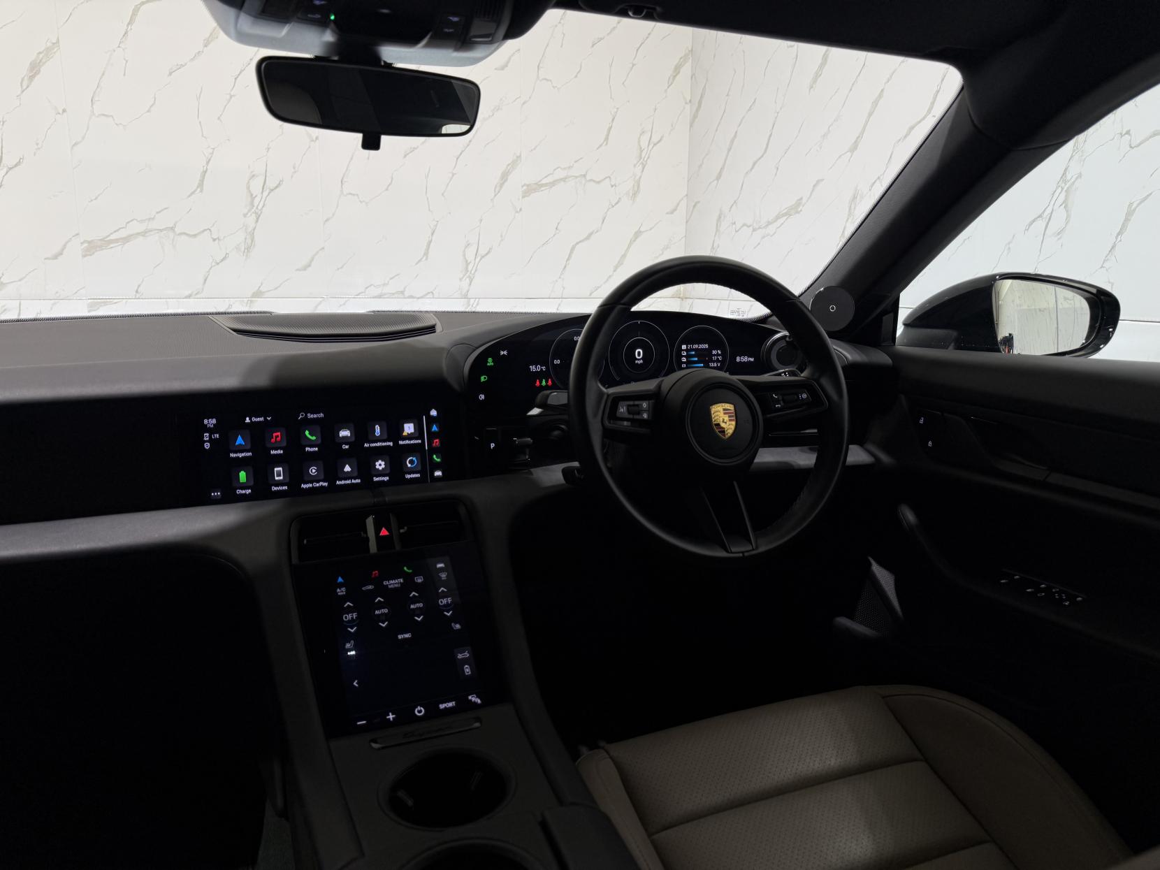 Porsche Taycan Performance 79.2kWh Auto RWD 4dr (11kW Charger)