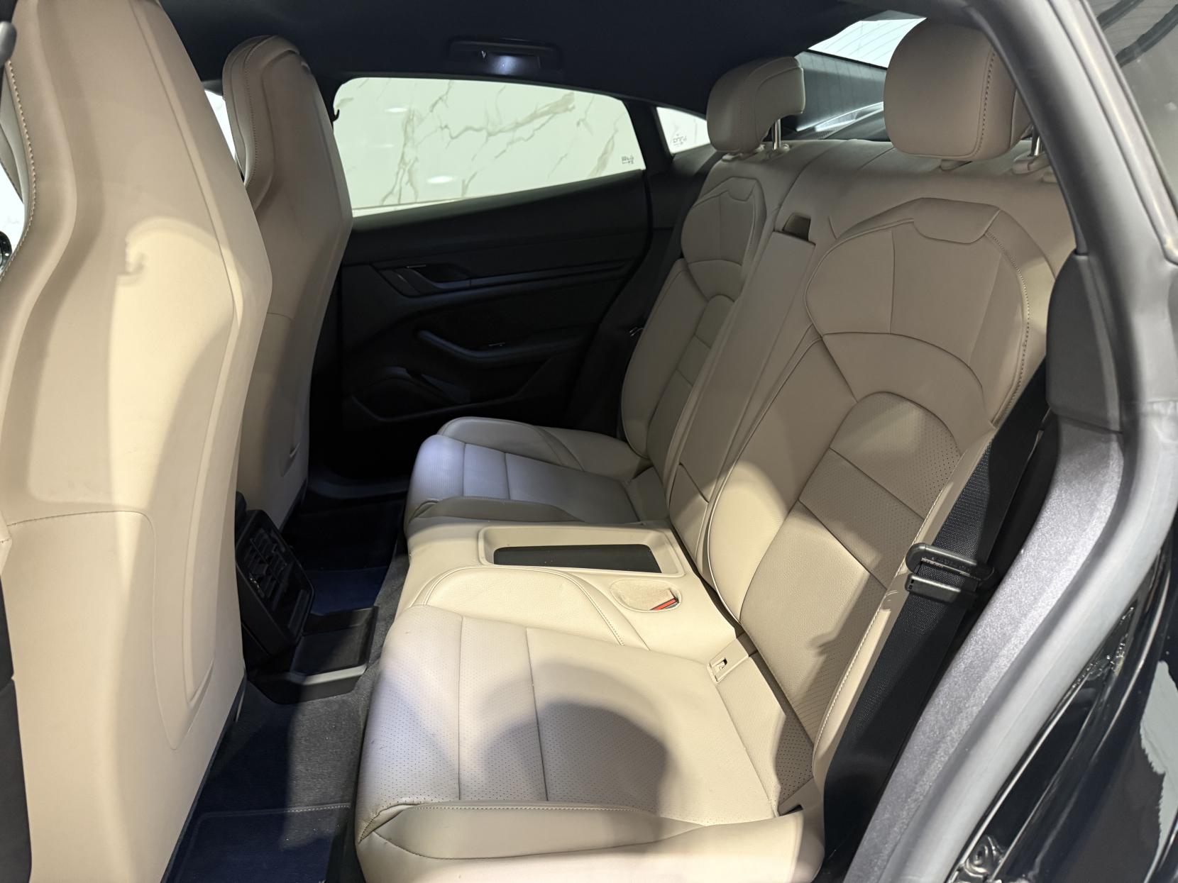 Porsche Taycan Performance 79.2kWh Auto RWD 4dr (11kW Charger)