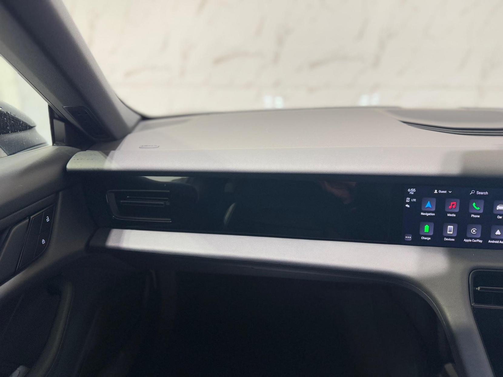 Porsche Taycan Performance 79.2kWh Auto RWD 4dr (11kW Charger)
