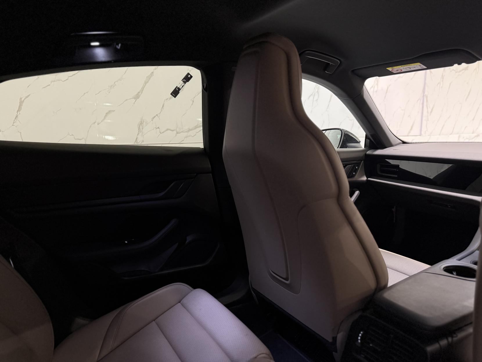 Porsche Taycan Performance 79.2kWh Auto RWD 4dr (11kW Charger)