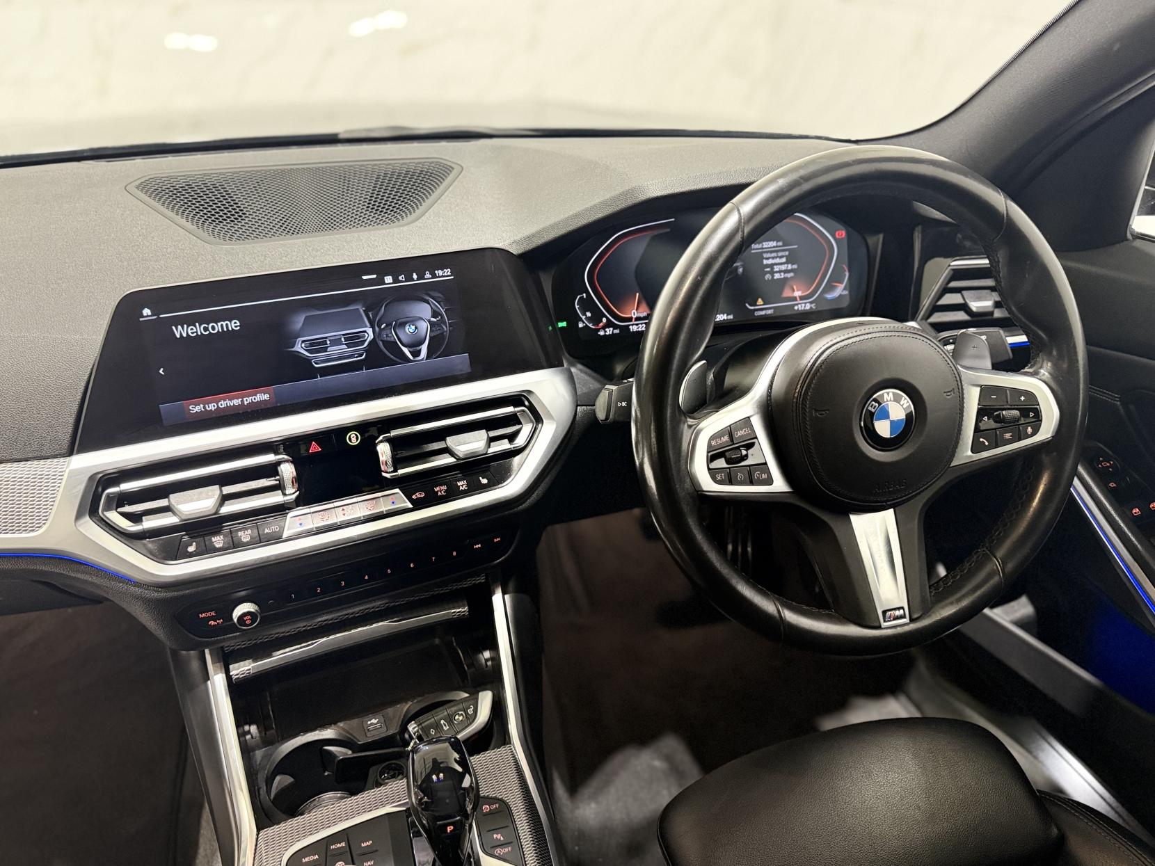 BMW 3 Series 2.0 320i M Sport Saloon 4dr Petrol Auto Euro 6 (s/s) (184 ps)