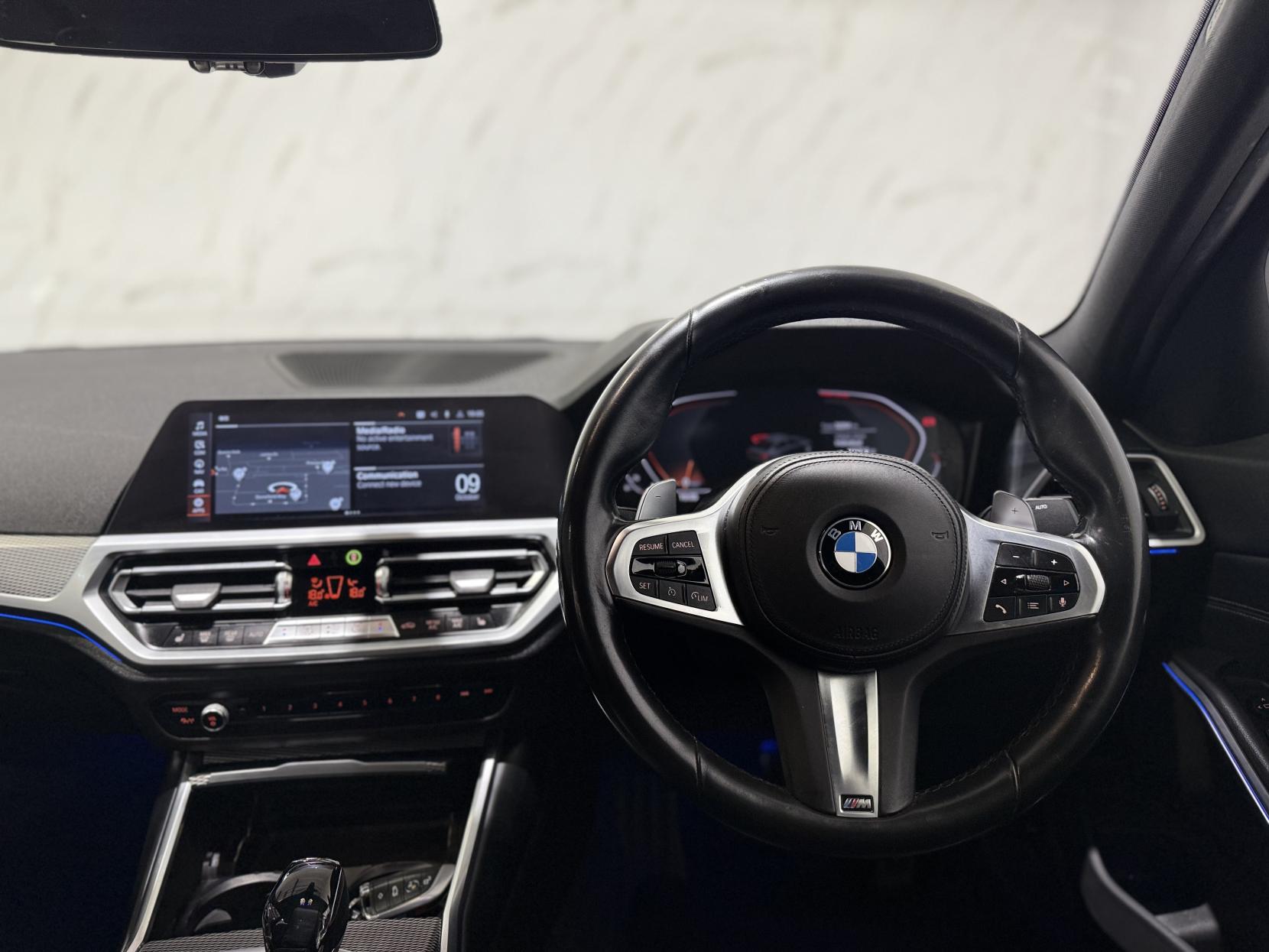 BMW 3 Series 2.0 320i M Sport Saloon 4dr Petrol Auto Euro 6 (s/s) (184 ps)