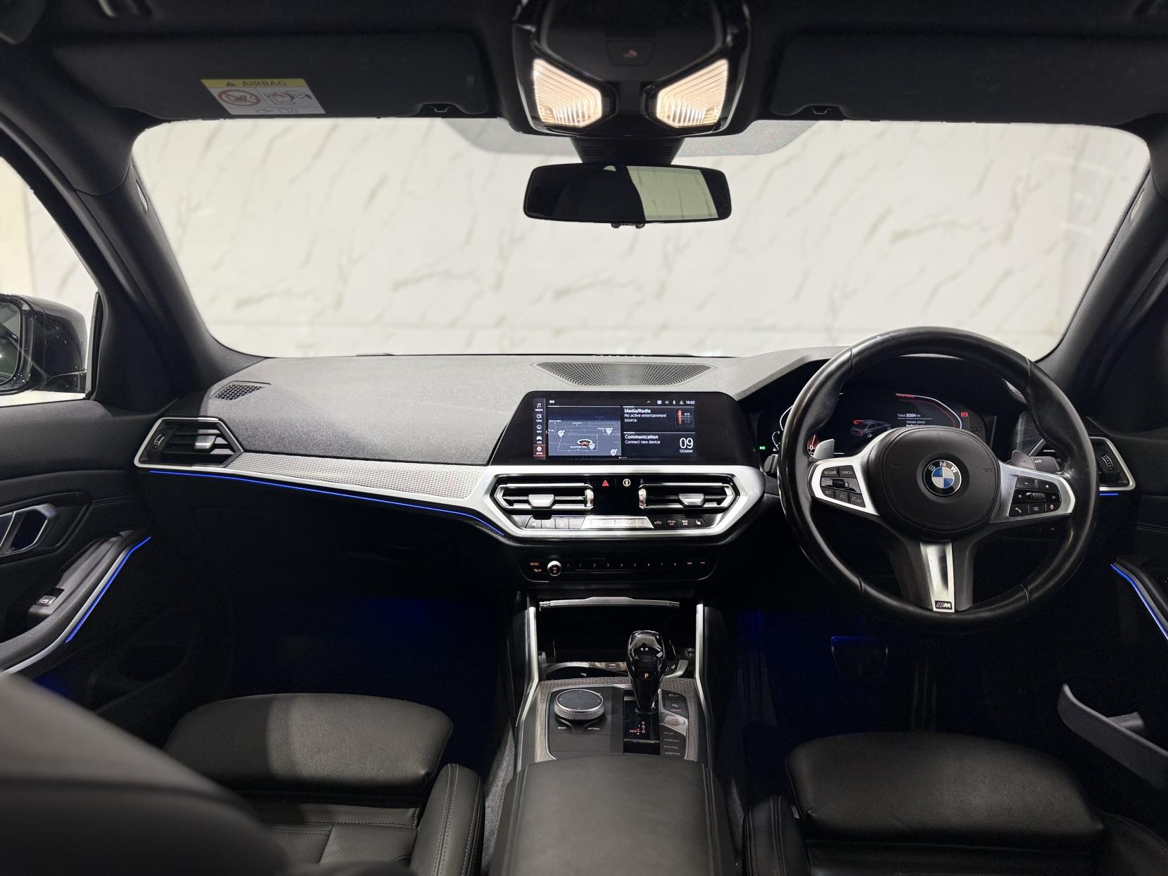 BMW 3 Series 2.0 320i M Sport Saloon 4dr Petrol Auto Euro 6 (s/s) (184 ps)