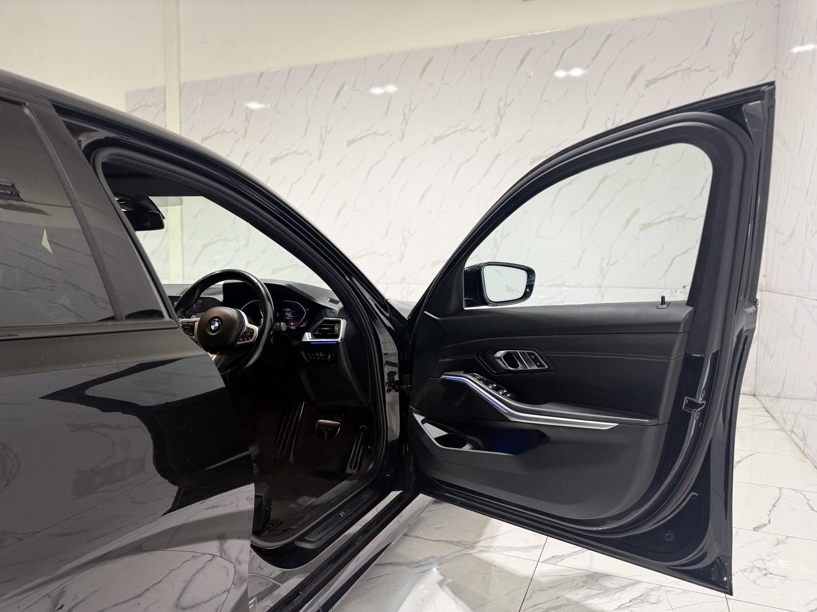 BMW 3 Series 2.0 320i M Sport Saloon 4dr Petrol Auto Euro 6 (s/s) (184 ps)