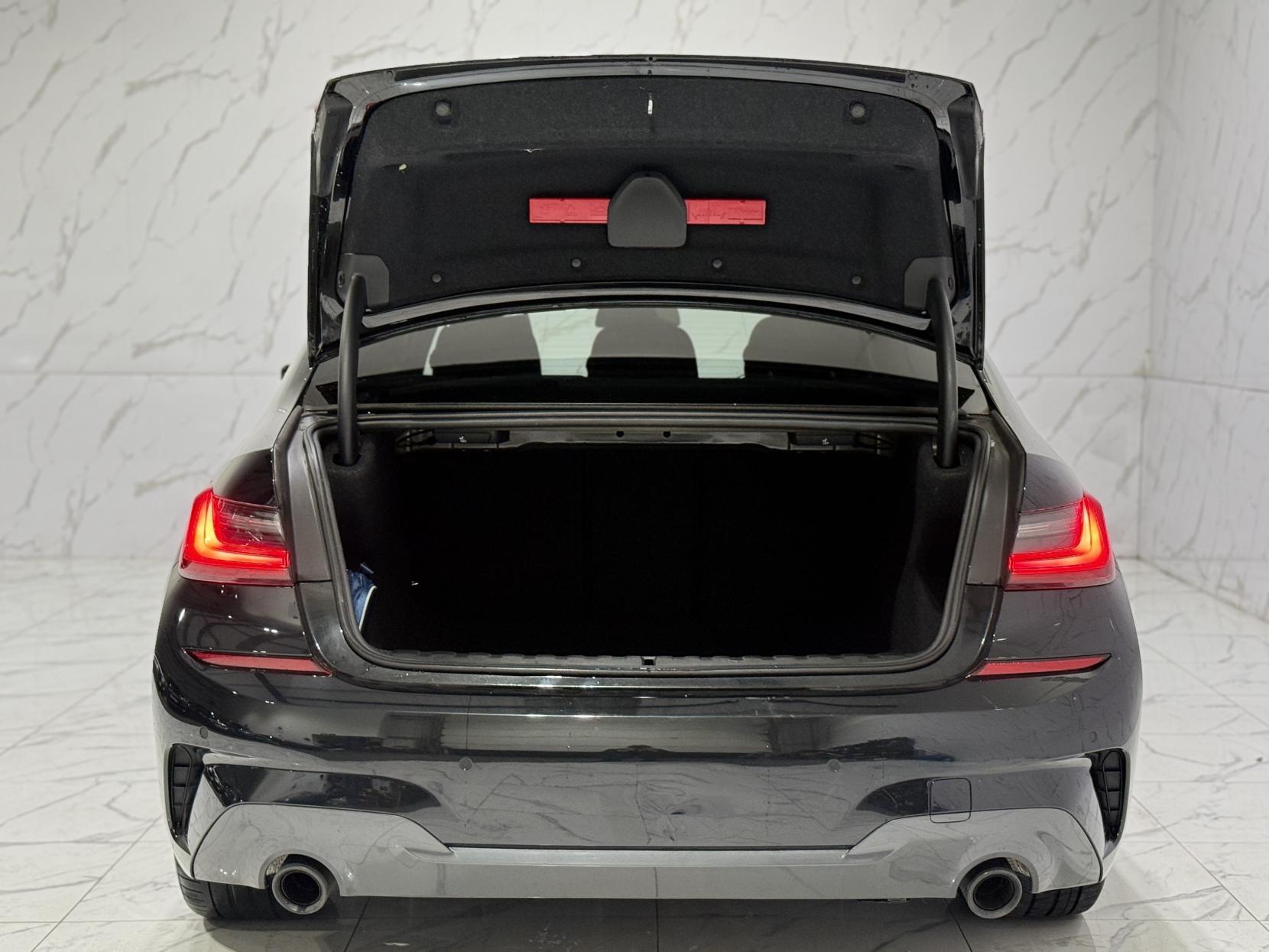 BMW 3 Series 2.0 320i M Sport Saloon 4dr Petrol Auto Euro 6 (s/s) (184 ps)