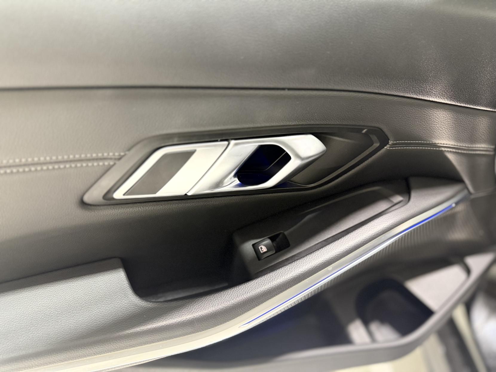 BMW 3 Series 2.0 320i M Sport Saloon 4dr Petrol Auto Euro 6 (s/s) (184 ps)