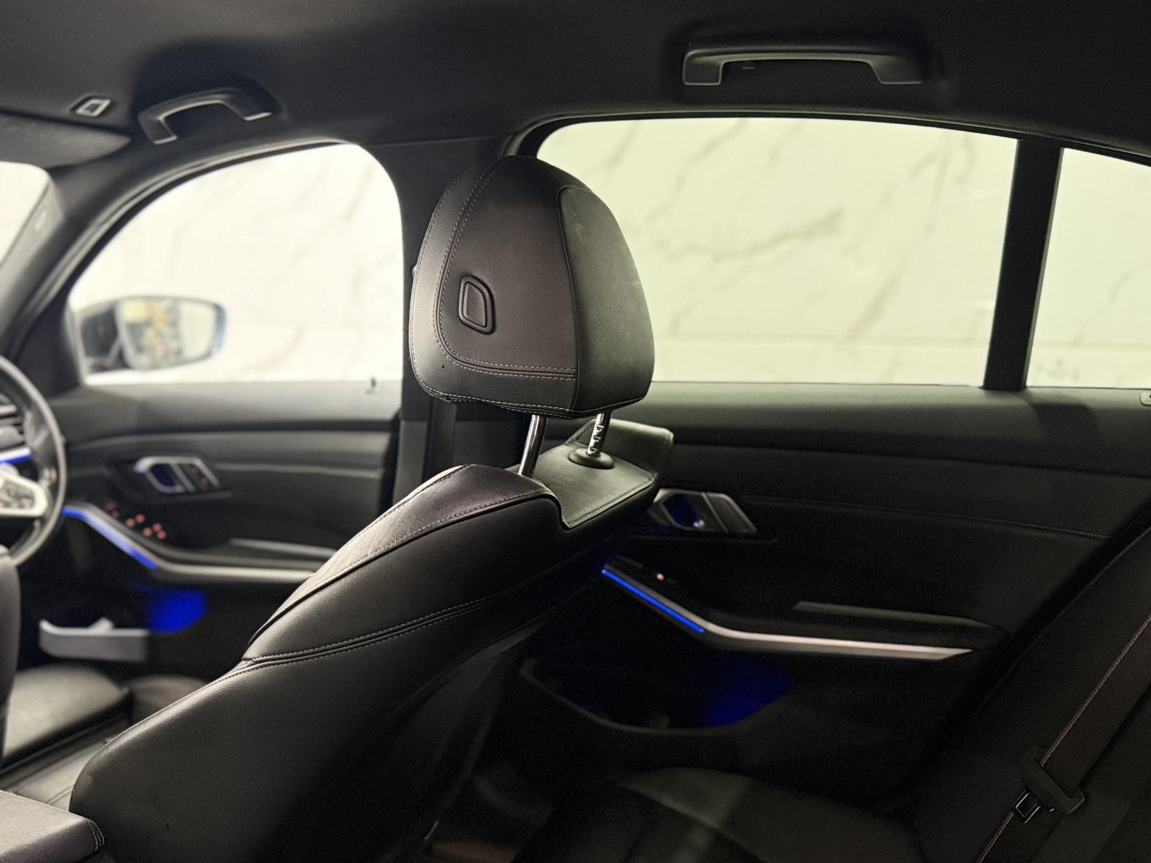 BMW 3 Series 2.0 320i M Sport Saloon 4dr Petrol Auto Euro 6 (s/s) (184 ps)