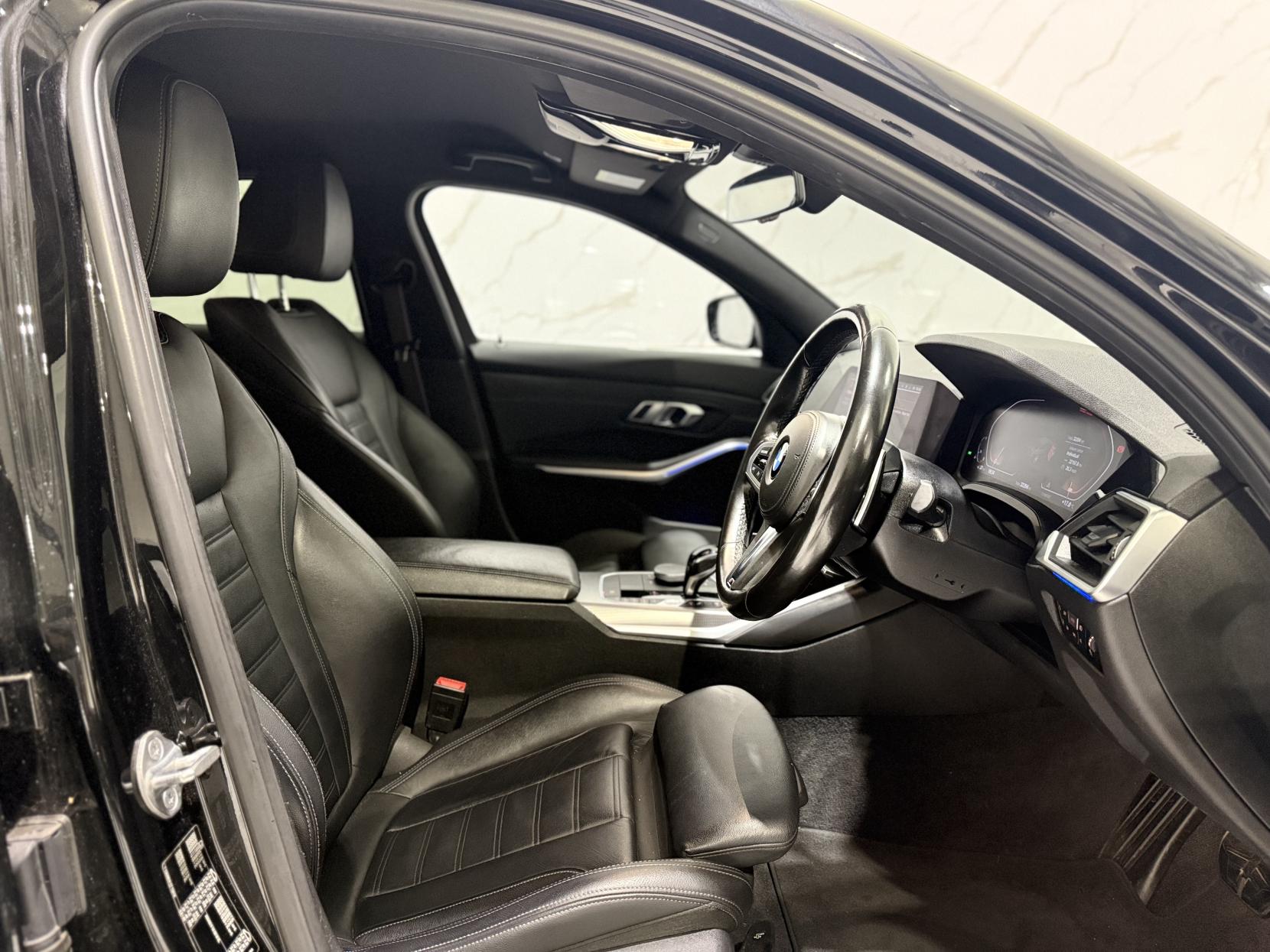 BMW 3 Series 2.0 320i M Sport Saloon 4dr Petrol Auto Euro 6 (s/s) (184 ps)