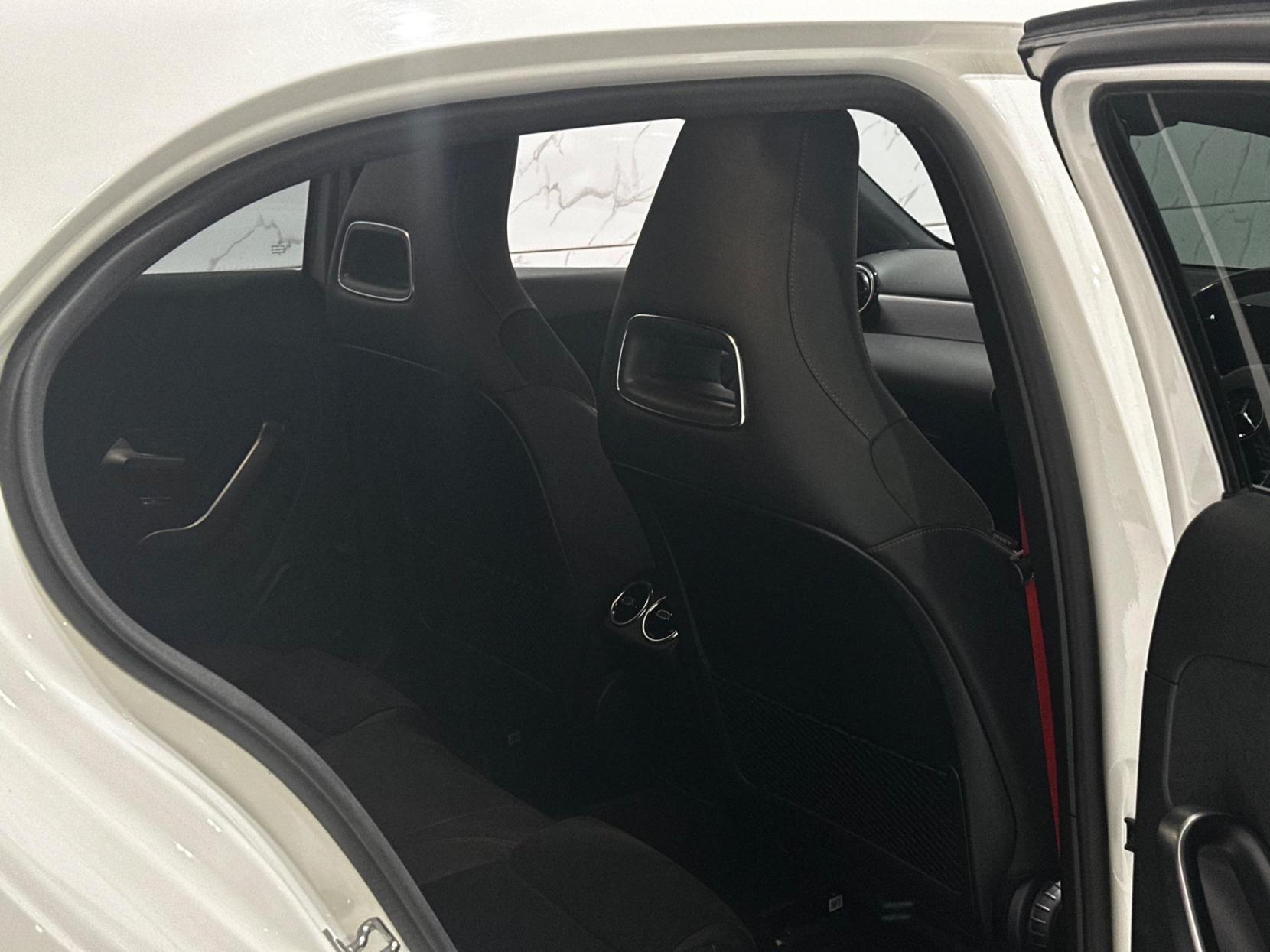 Mercedes-Benz A Class 2.0 A35 AMG SpdS DCT 4MATIC Euro 6 (s/s) 5dr