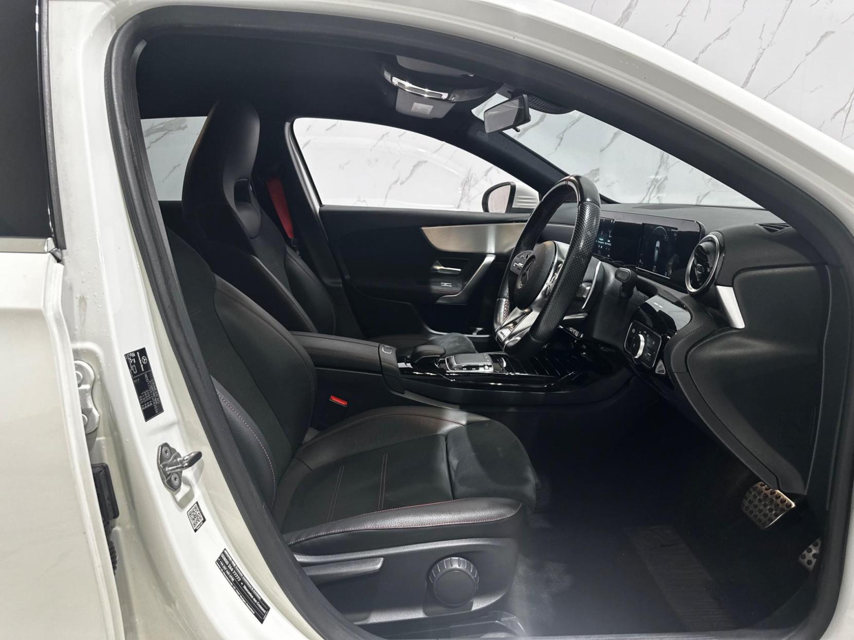 Mercedes-Benz A Class 2.0 A35 AMG SpdS DCT 4MATIC Euro 6 (s/s) 5dr