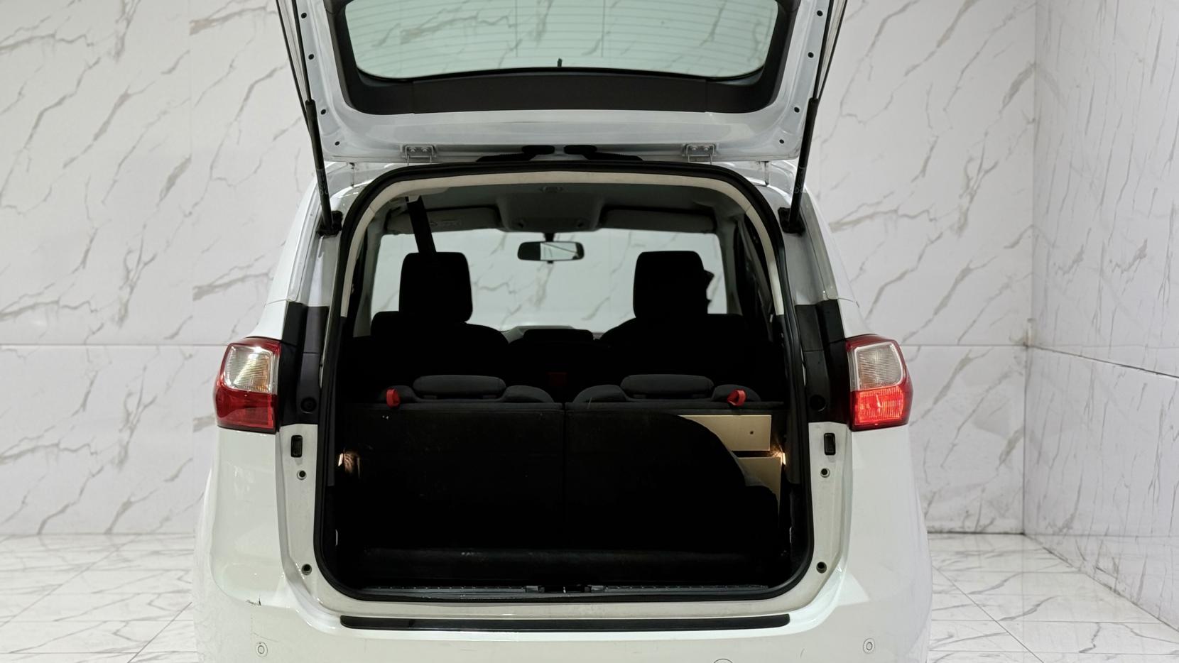 Ford Grand C-Max 1.0T EcoBoost Zetec MPV 5dr Petrol Manual Euro 6 (s/s) (125 ps)