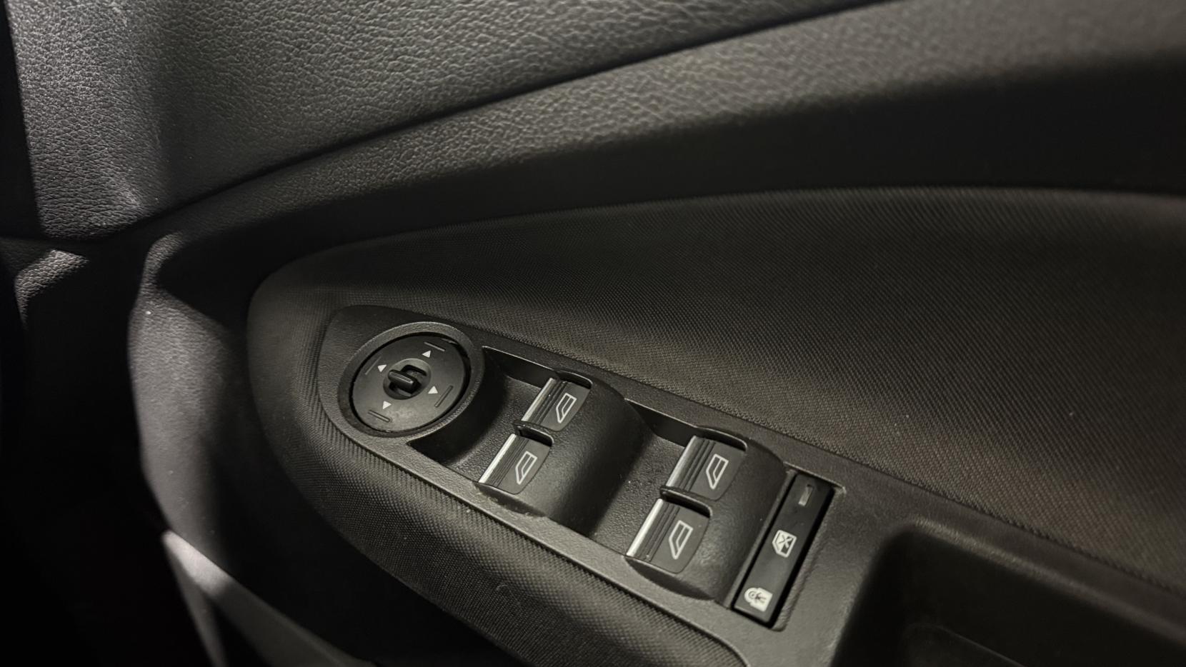 Ford Grand C-Max 1.0T EcoBoost Zetec MPV 5dr Petrol Manual Euro 6 (s/s) (125 ps)