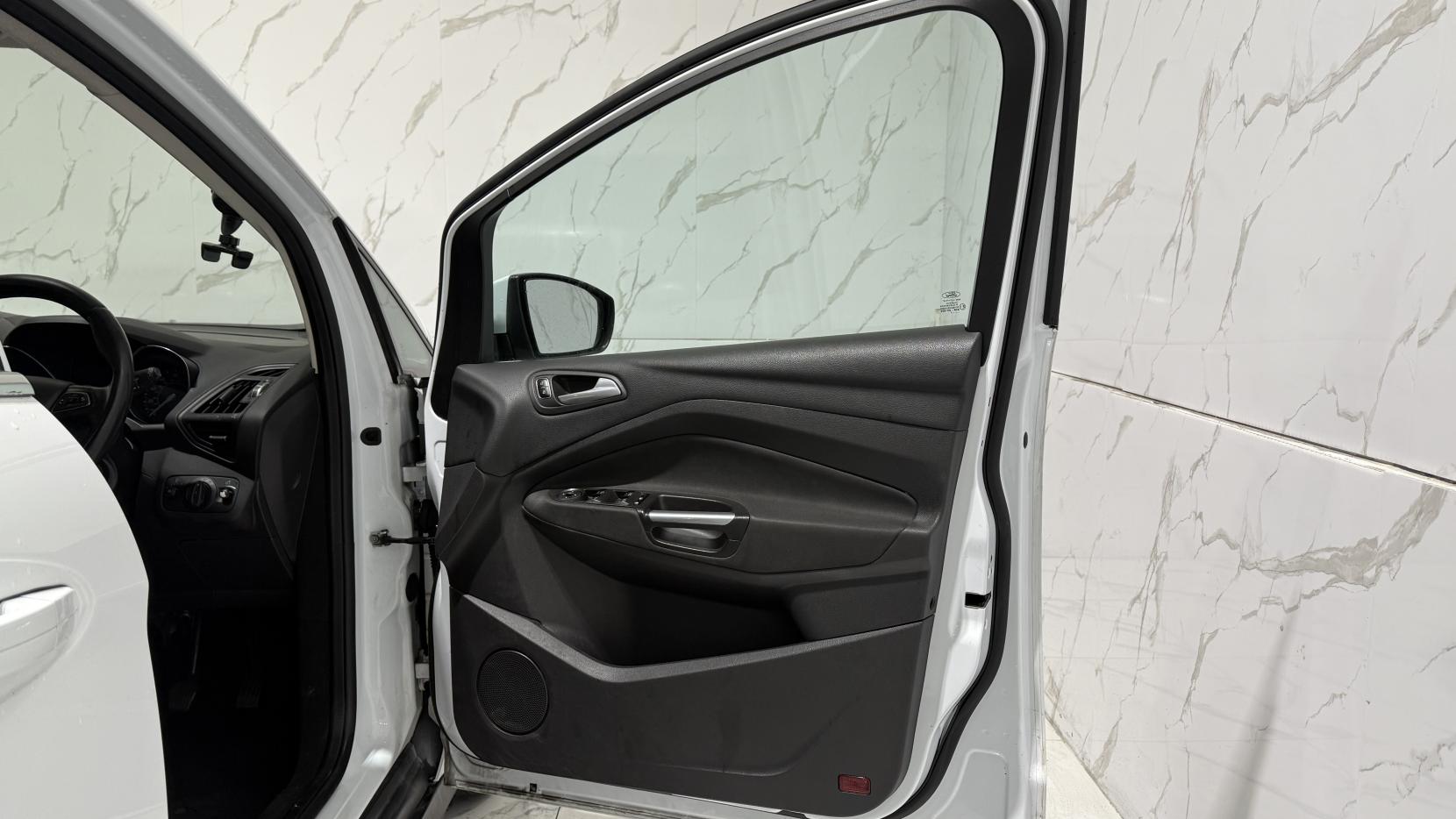 Ford Grand C-Max 1.0T EcoBoost Zetec MPV 5dr Petrol Manual Euro 6 (s/s) (125 ps)